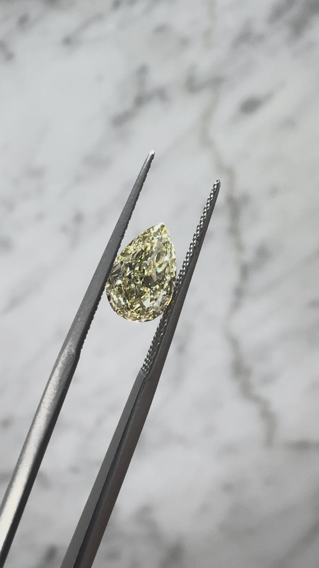 Pear | 1.20ct Yellow VS1 | 1.56 ratio | IGI Certified LG766612212