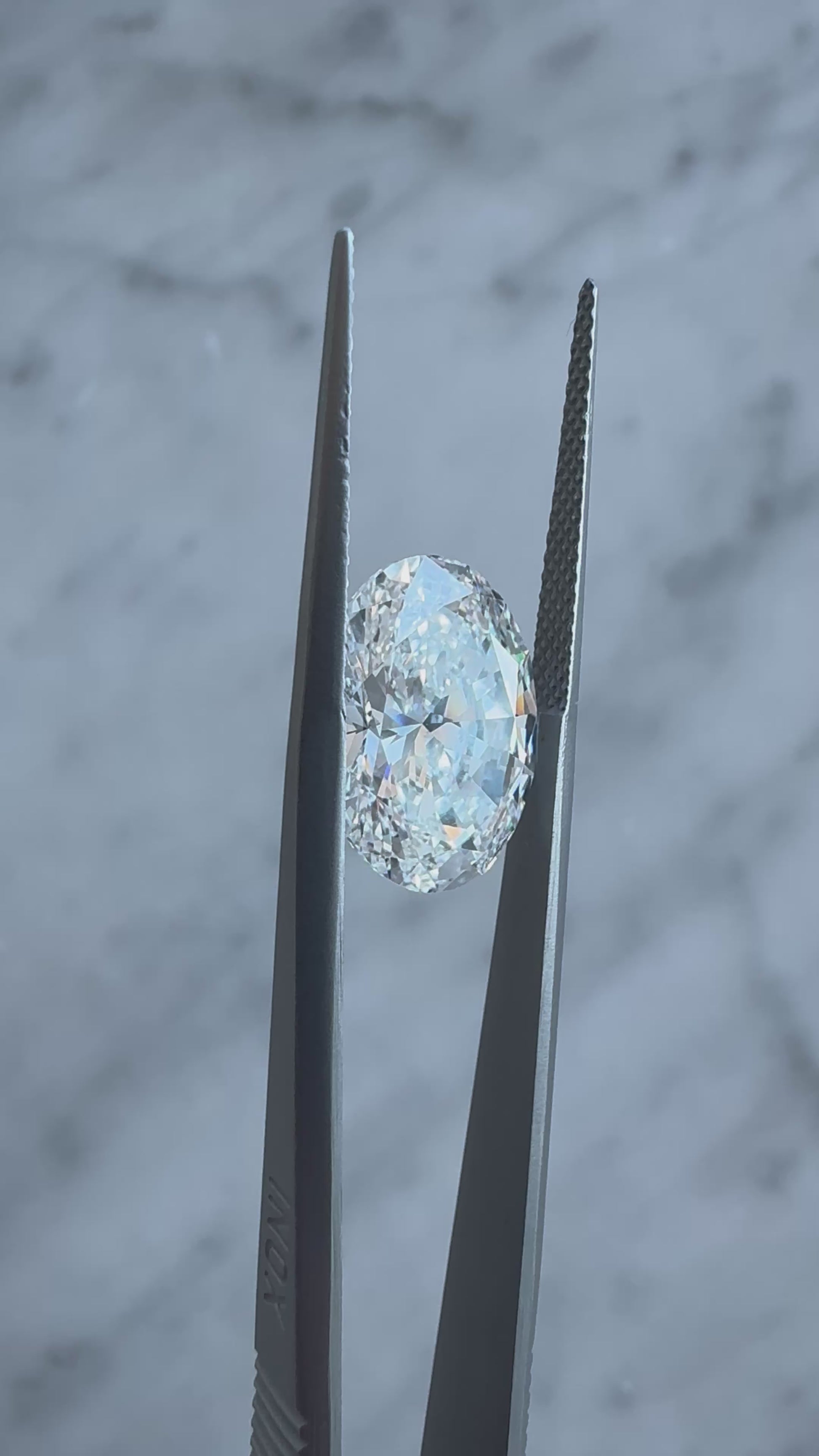 Oval | 6.05ct D VS1 | 1.4 ratio | IGI Certified LG700539734 | OV605