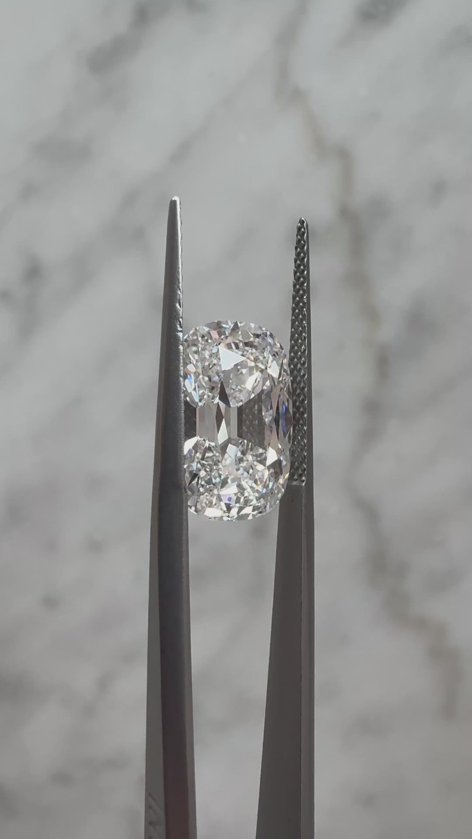 Old Mine Cushion | 5.26ct D VS1 | 1.5 ratio | LG741521844 | OM526