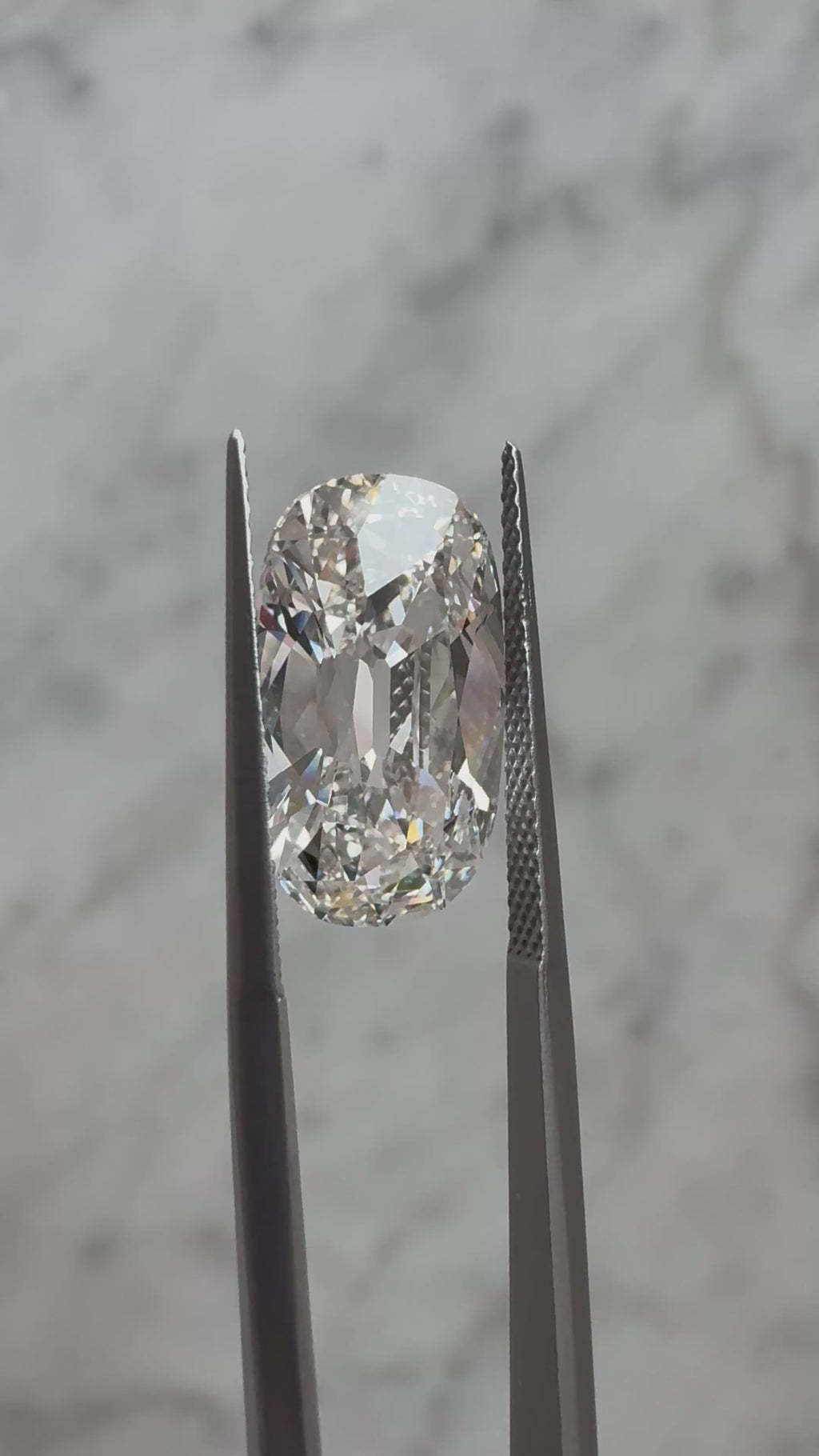 Old Mine Cushion | 6.2ct G VVS2 | 1.69 ratio | LG739566218 | OM620