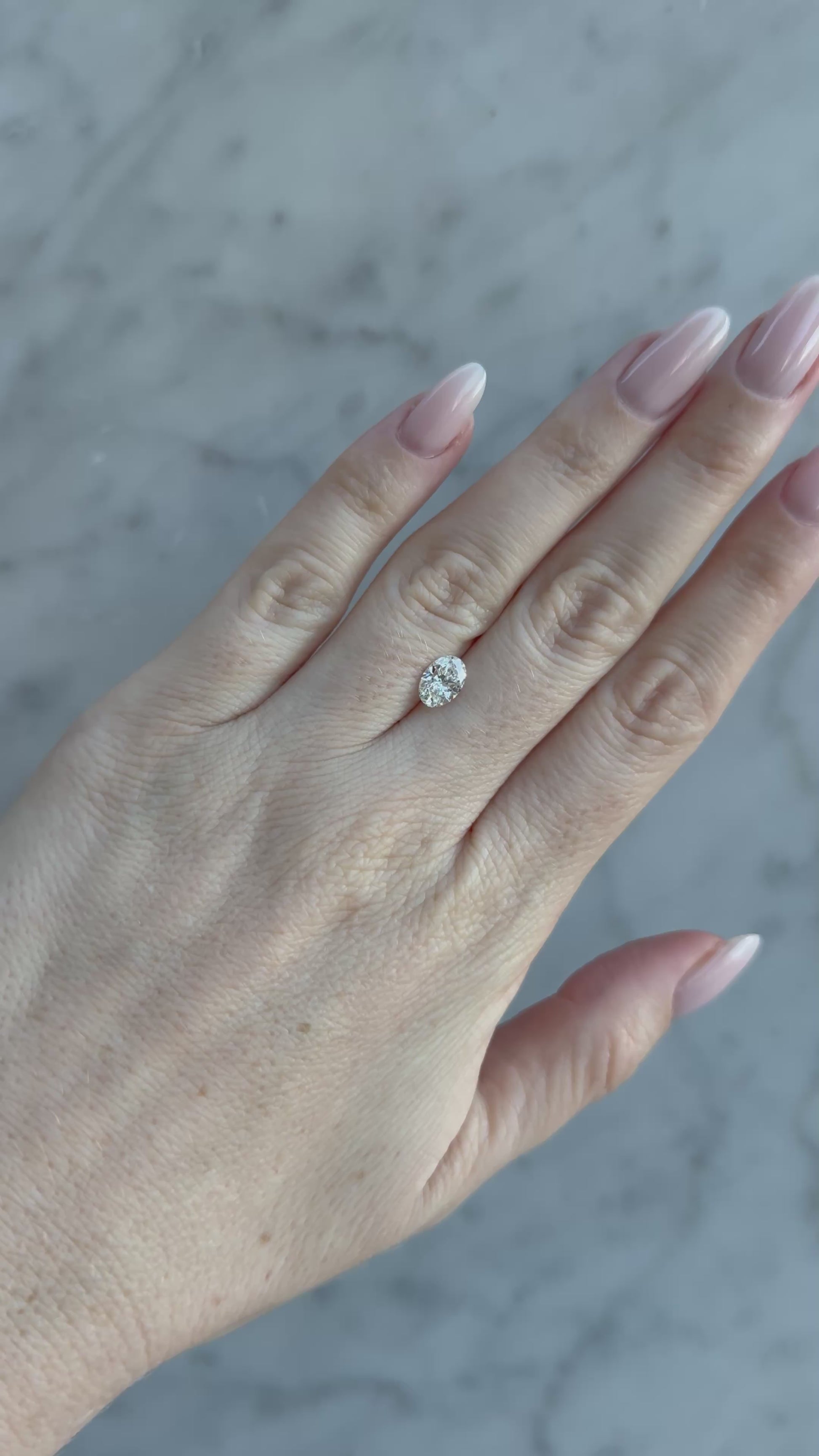 Oval | 1.09ct D VS2 | 1.44 ratio | IGI Certified LG739563667 | OV109