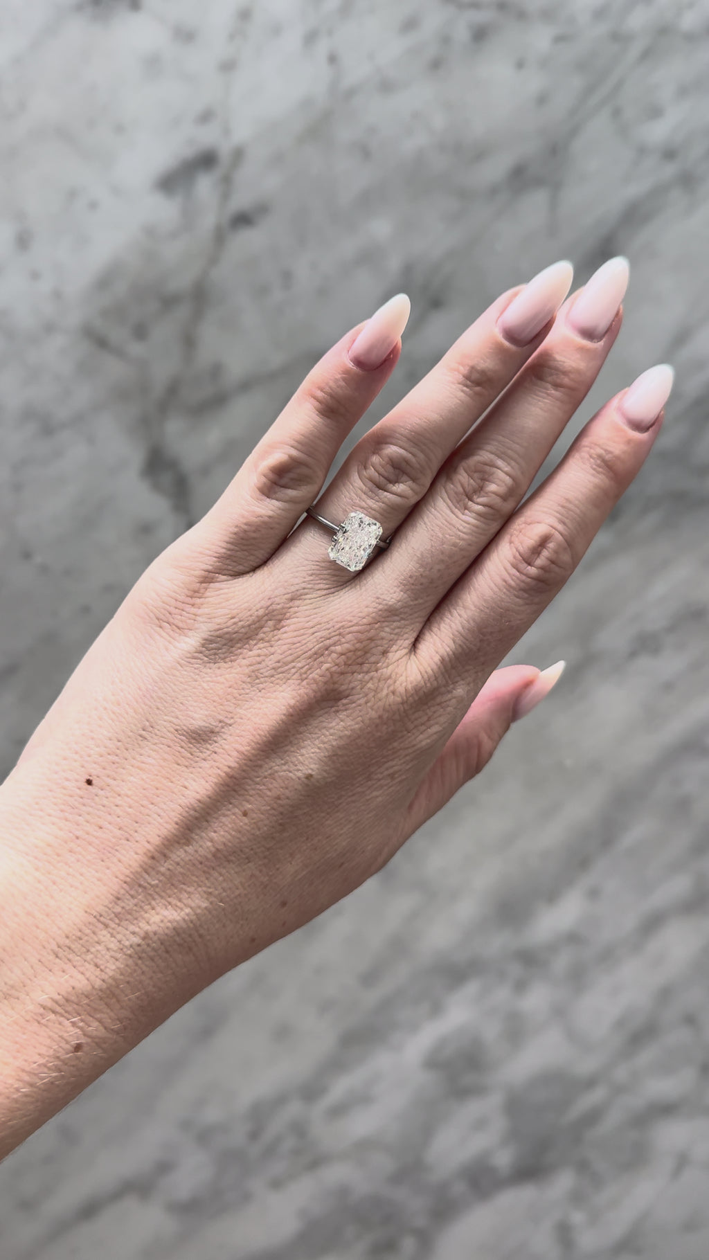 Radiant | 4.02ct F VVS2 | 1.46 ratio | IGI Certified 763609047