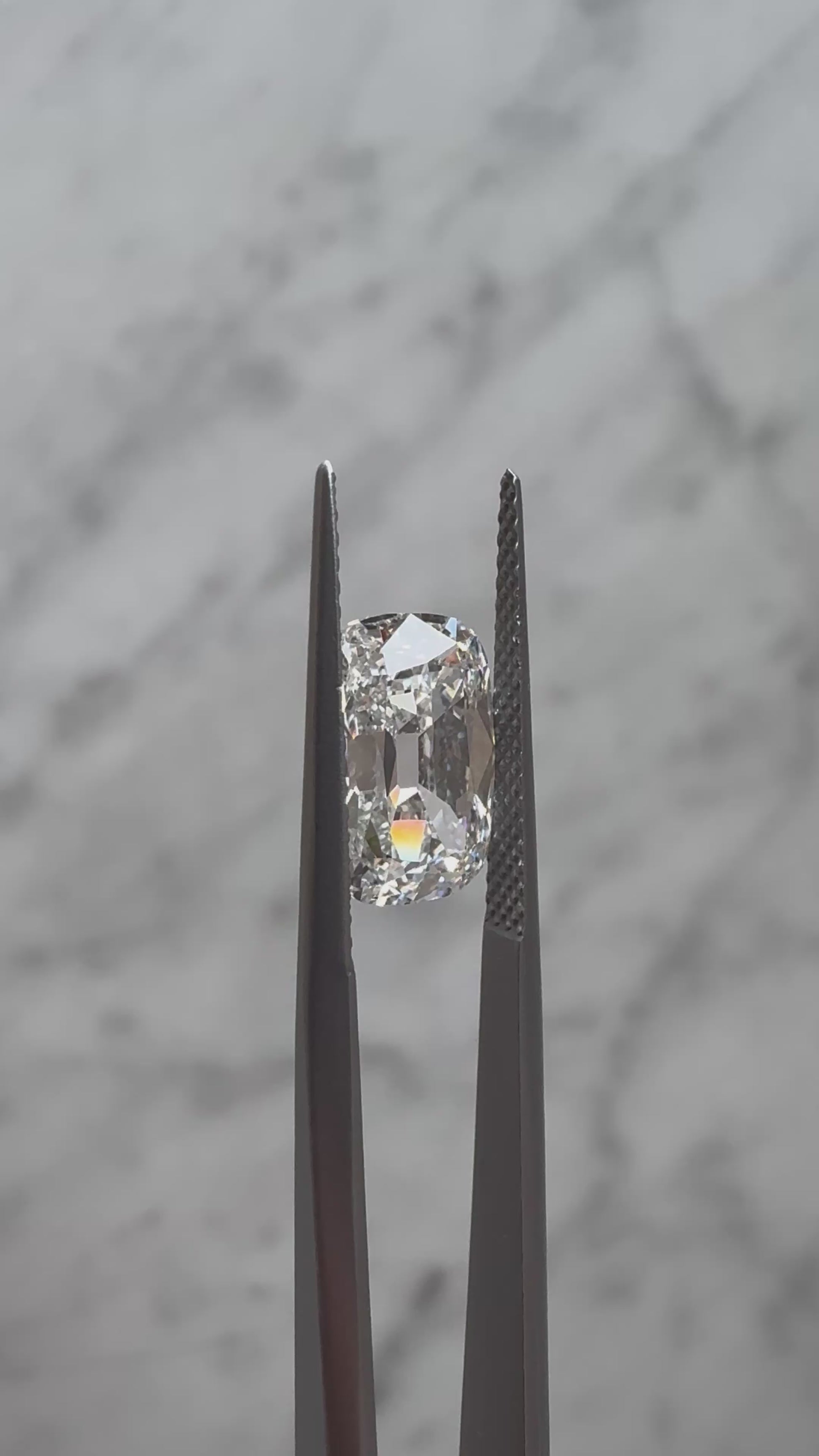 Old Mine Cushion | 3.36ct D VS1 | 1.53 ratio | LG743501901 | OM336