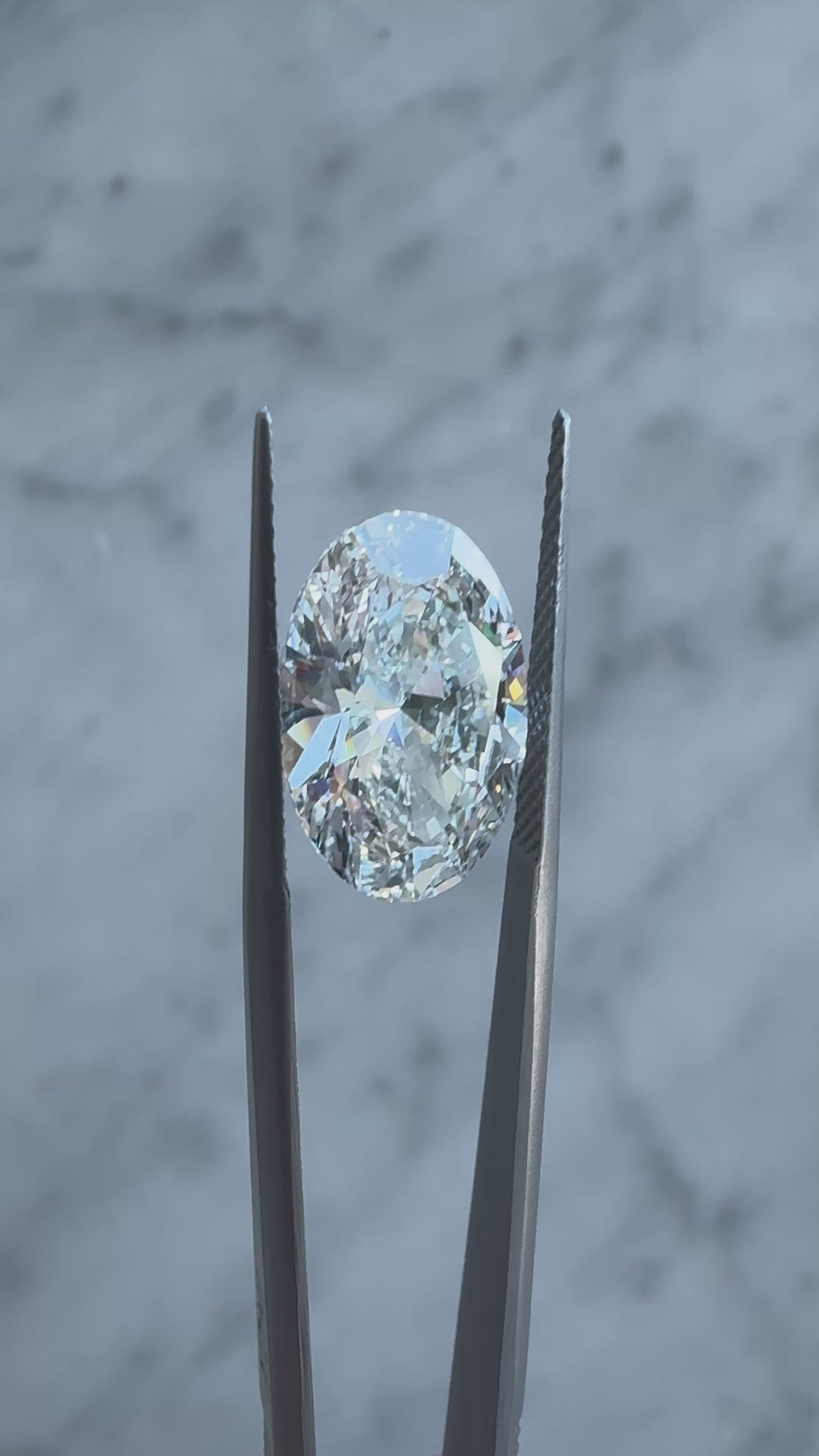 Oval | 7.01ct F VS1 | 1.48 ratio | IGI Certified 637473140 | OV701