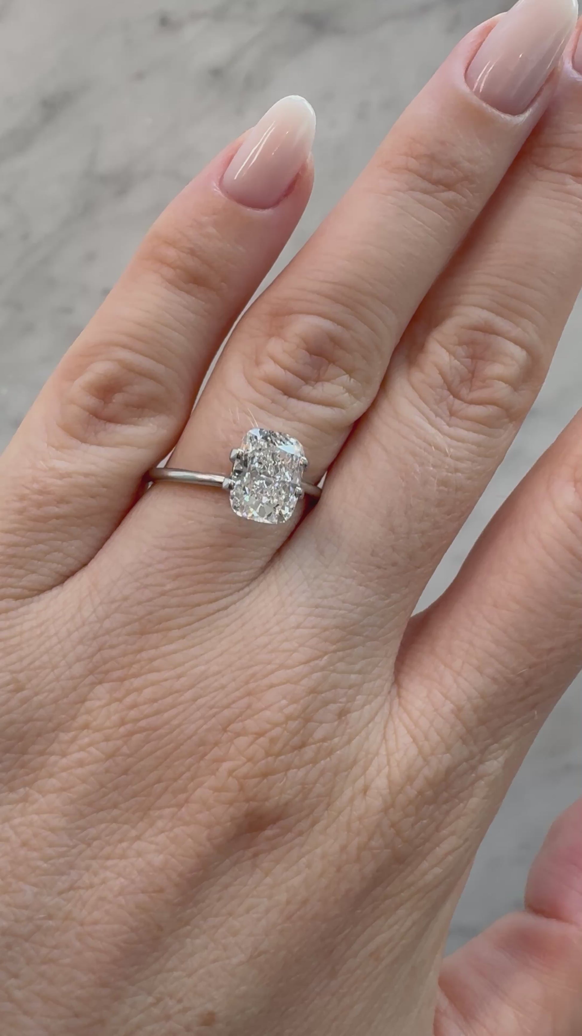 Cushion | 2.19ct F VS1 | 1.31 ratio | IGI Certified 621414656
