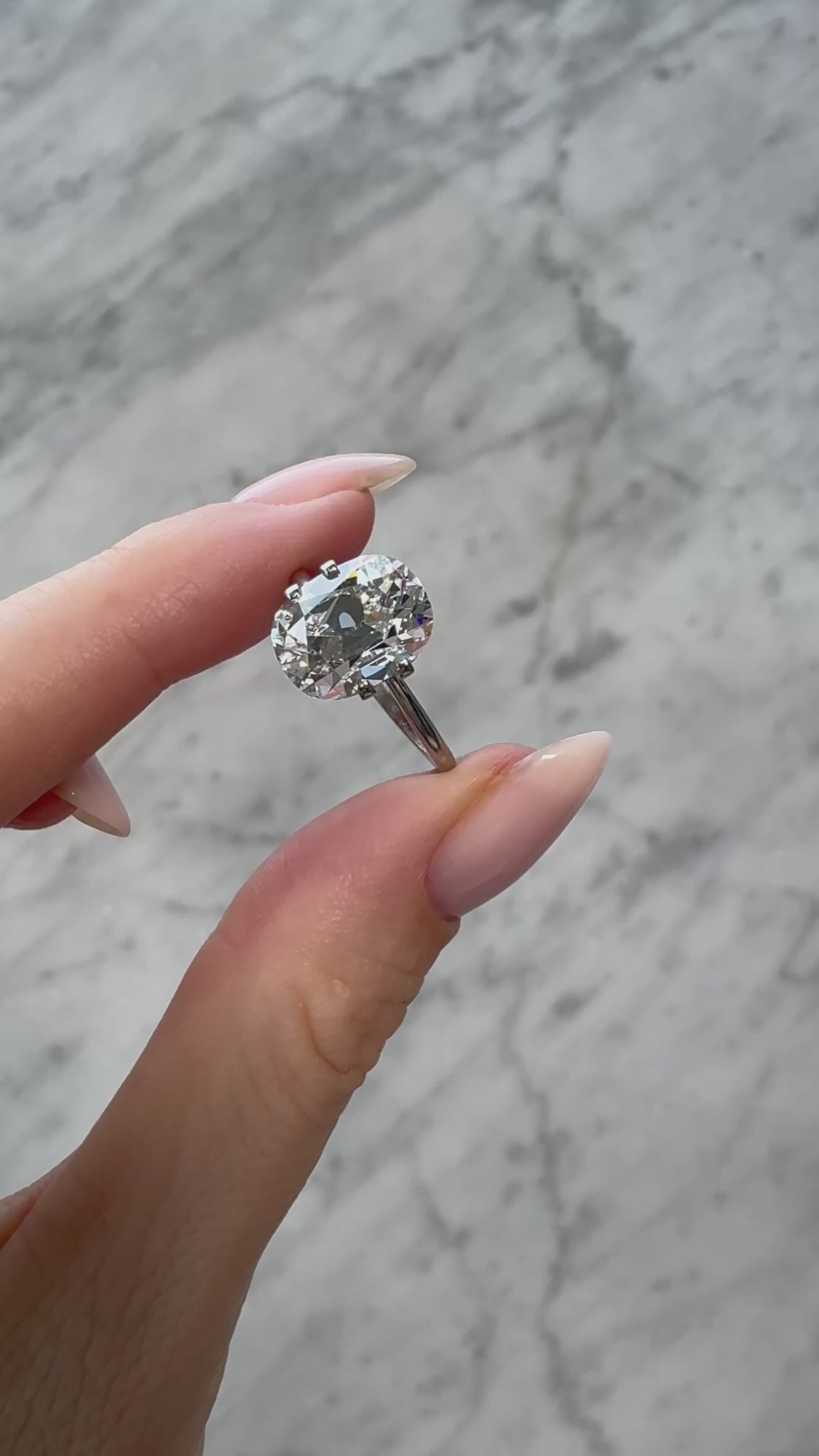 Old Mine Cushion | 4.02ct E VS1 | 1.28 ratio | IGI Certified 739599455