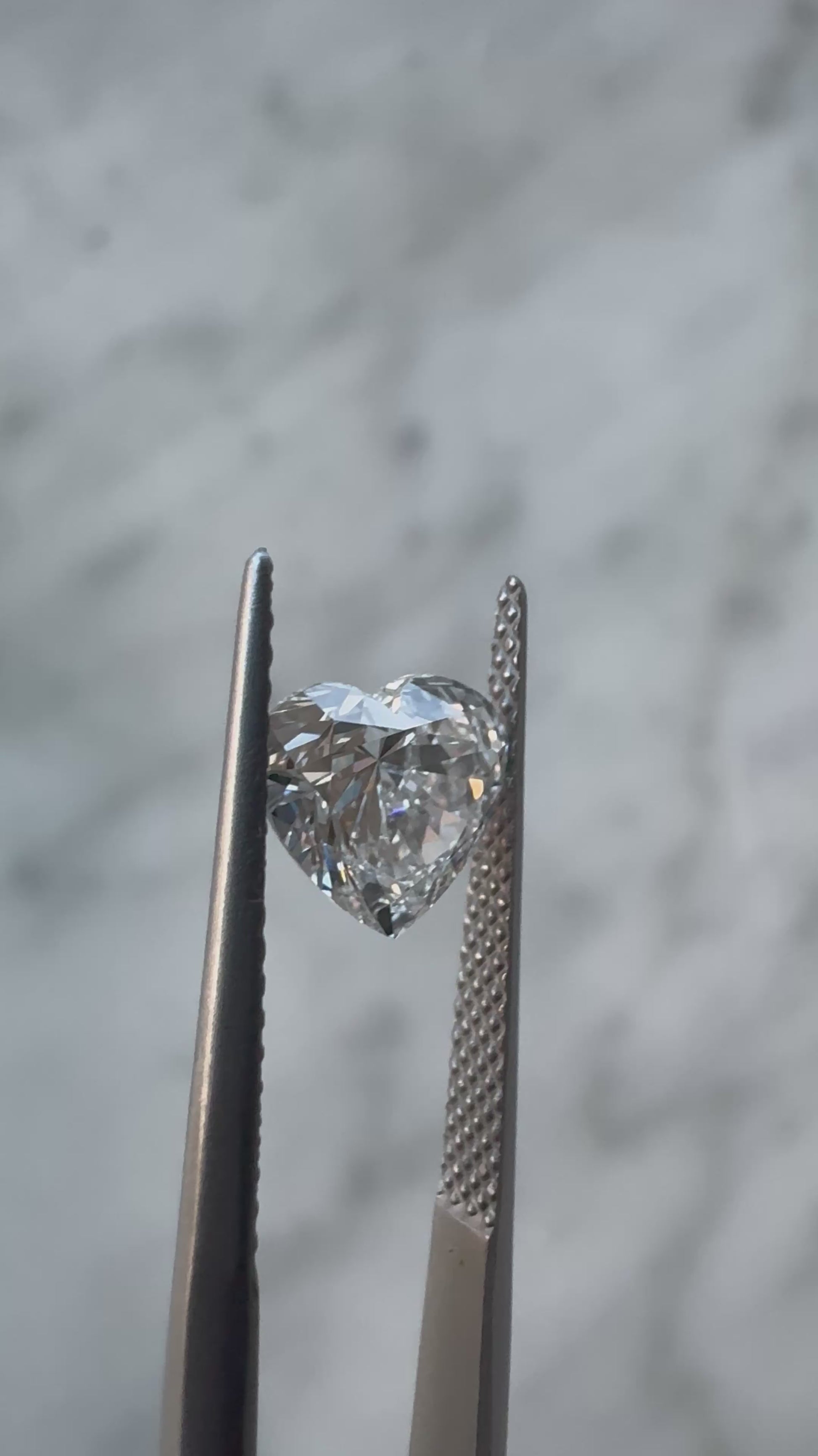 Heart | 1.33ct E VVS2 | 1.06 ratio | IGI Certified LG712577544 | HT133