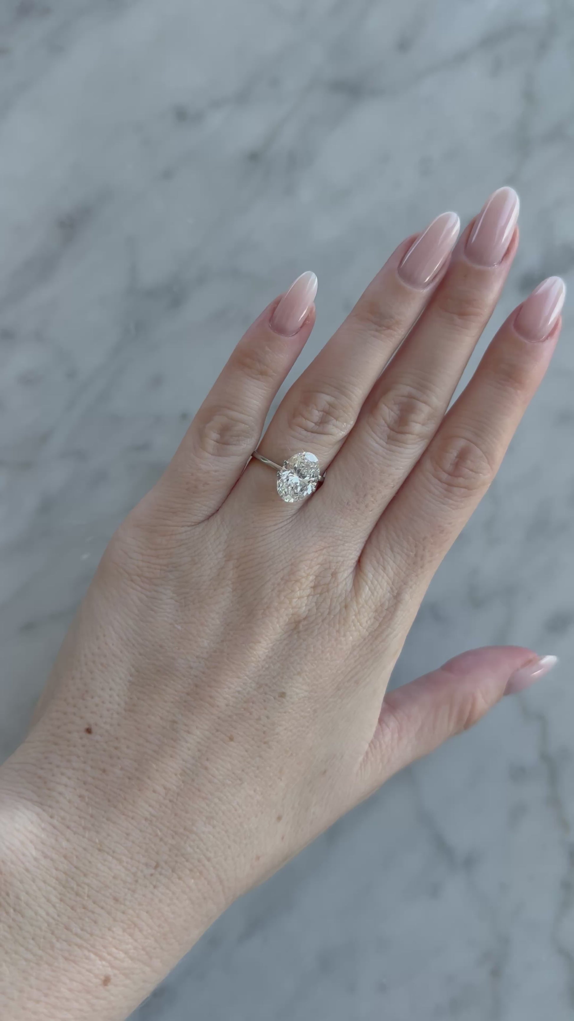 Oval | 3.78ct F VS2 | 1.41 ratio | IGI Certified LG700503504 | OV378