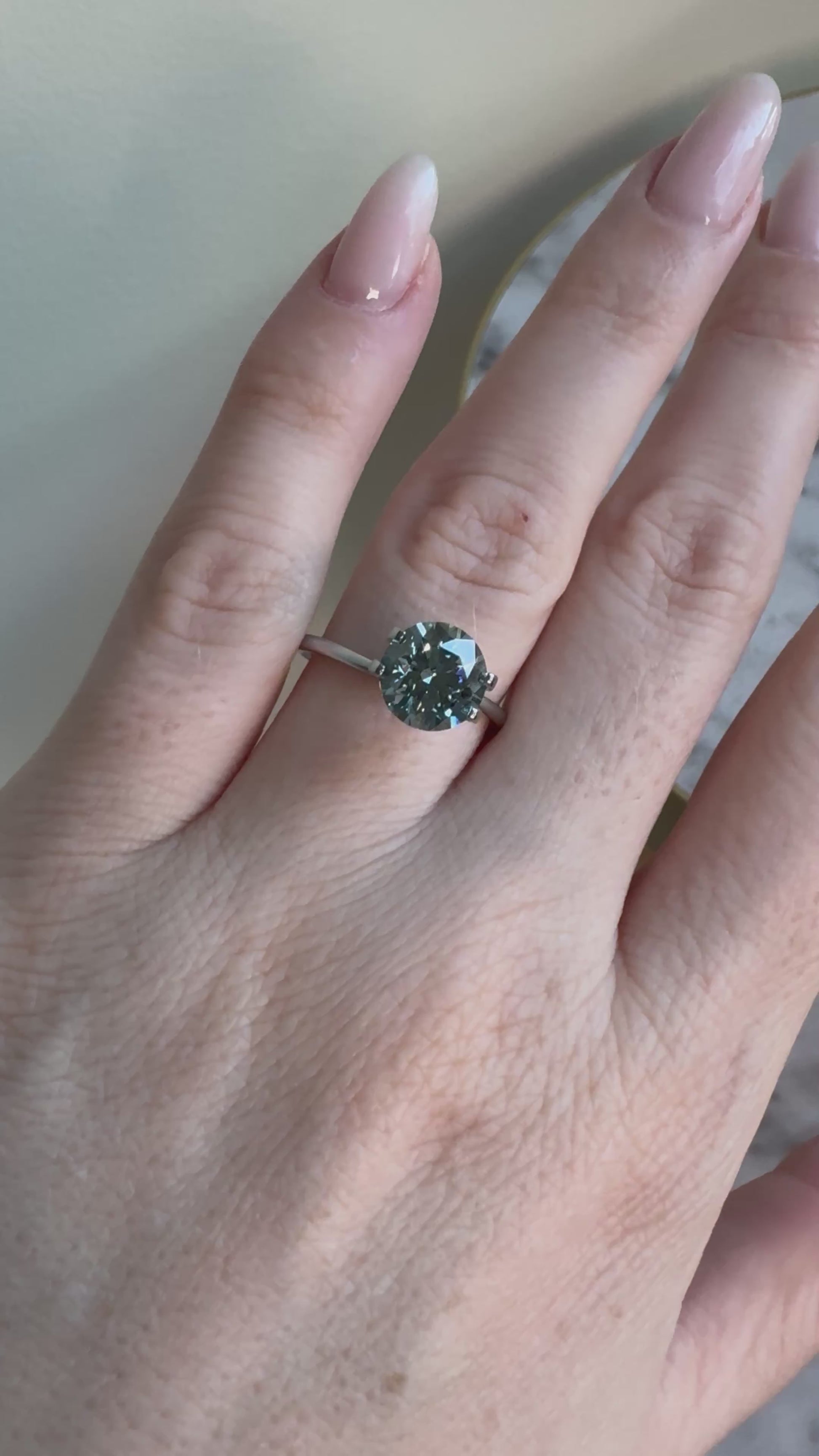 Round | 2.88ct Fancy Vivid Blue VS1 | IGI Certified 667457100 | FRD288