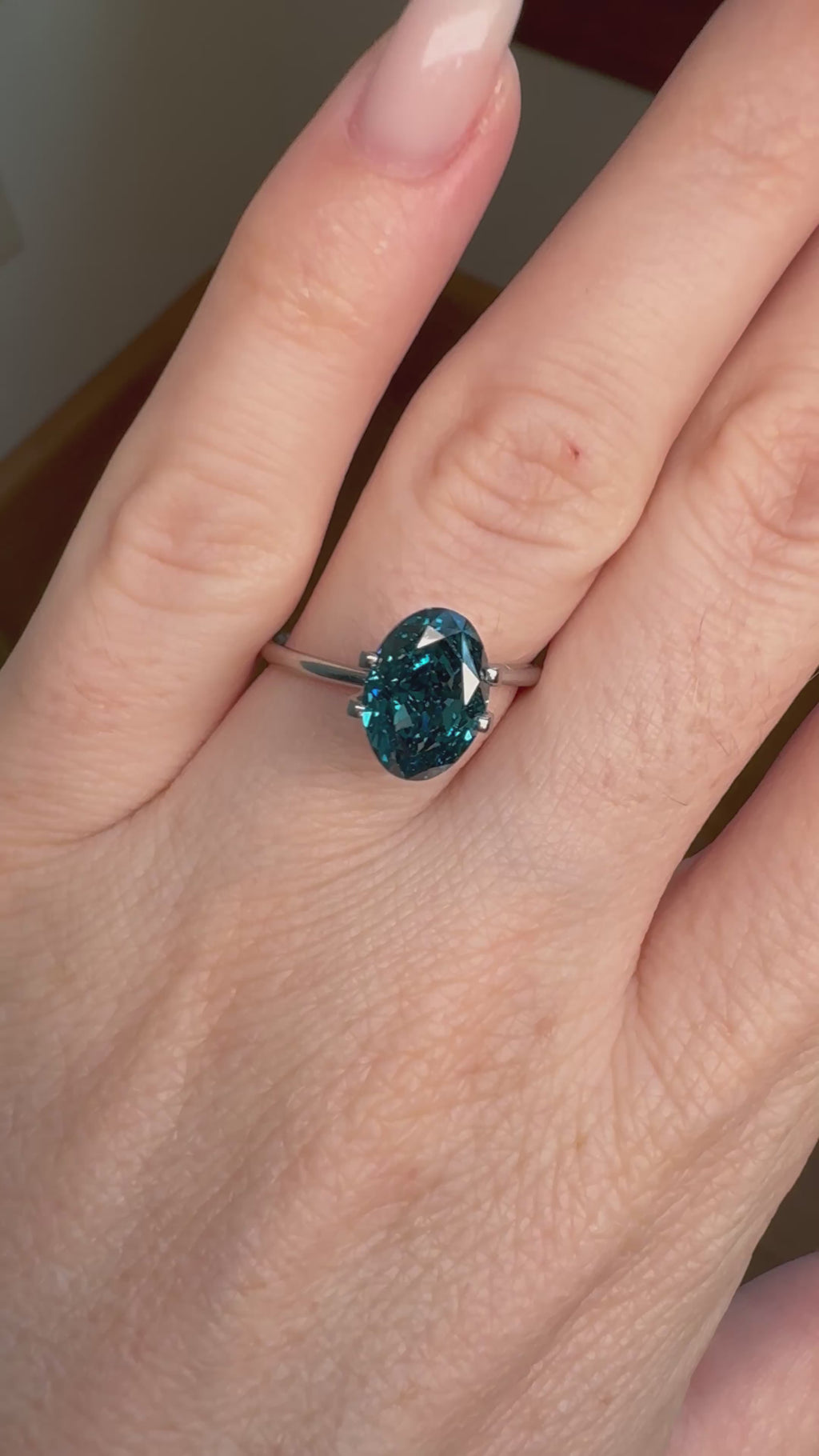 Oval | 3.15ct Fancy Vivid Blue VVS2 | 1.41 ratio | IGI Certified 681516430 | FOV315