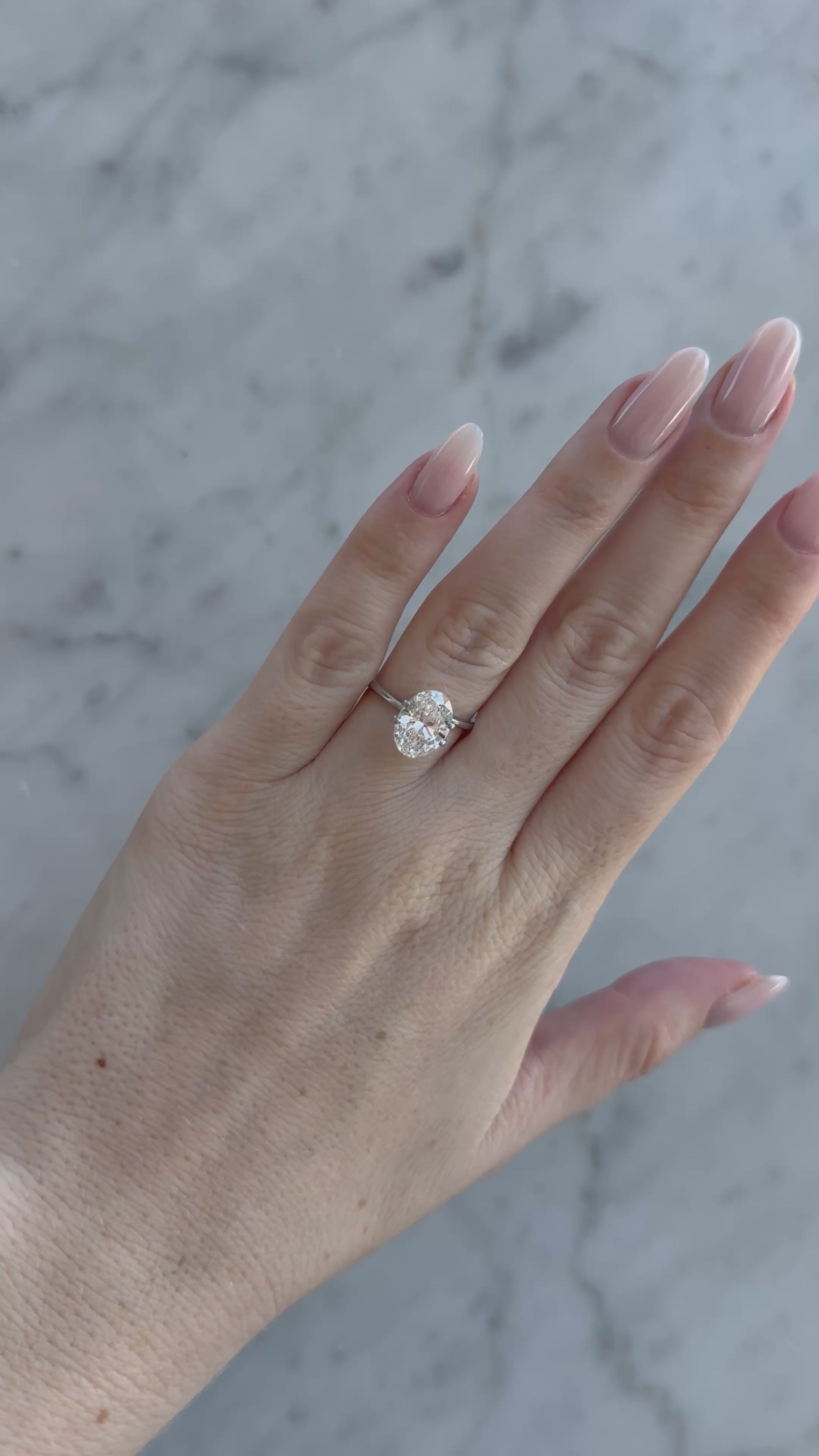 Oval | 2.96ct D VVS2 | 1.38 ratio | IGI Certified LG722555903 | OV296