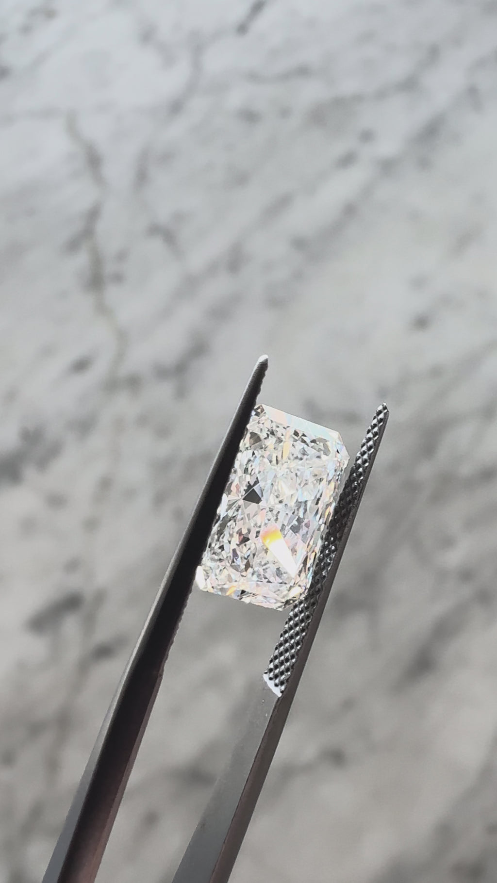 Radiant | 4.02ct F VVS2 | 1.46 ratio | IGI Certified 763609047