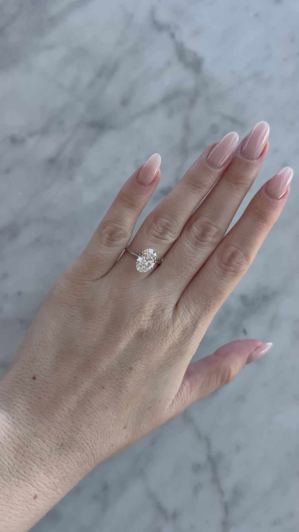 Oval | 2.95ct D VS1 | 1.45 ratio | IGI Certified LG724598827 | OV295