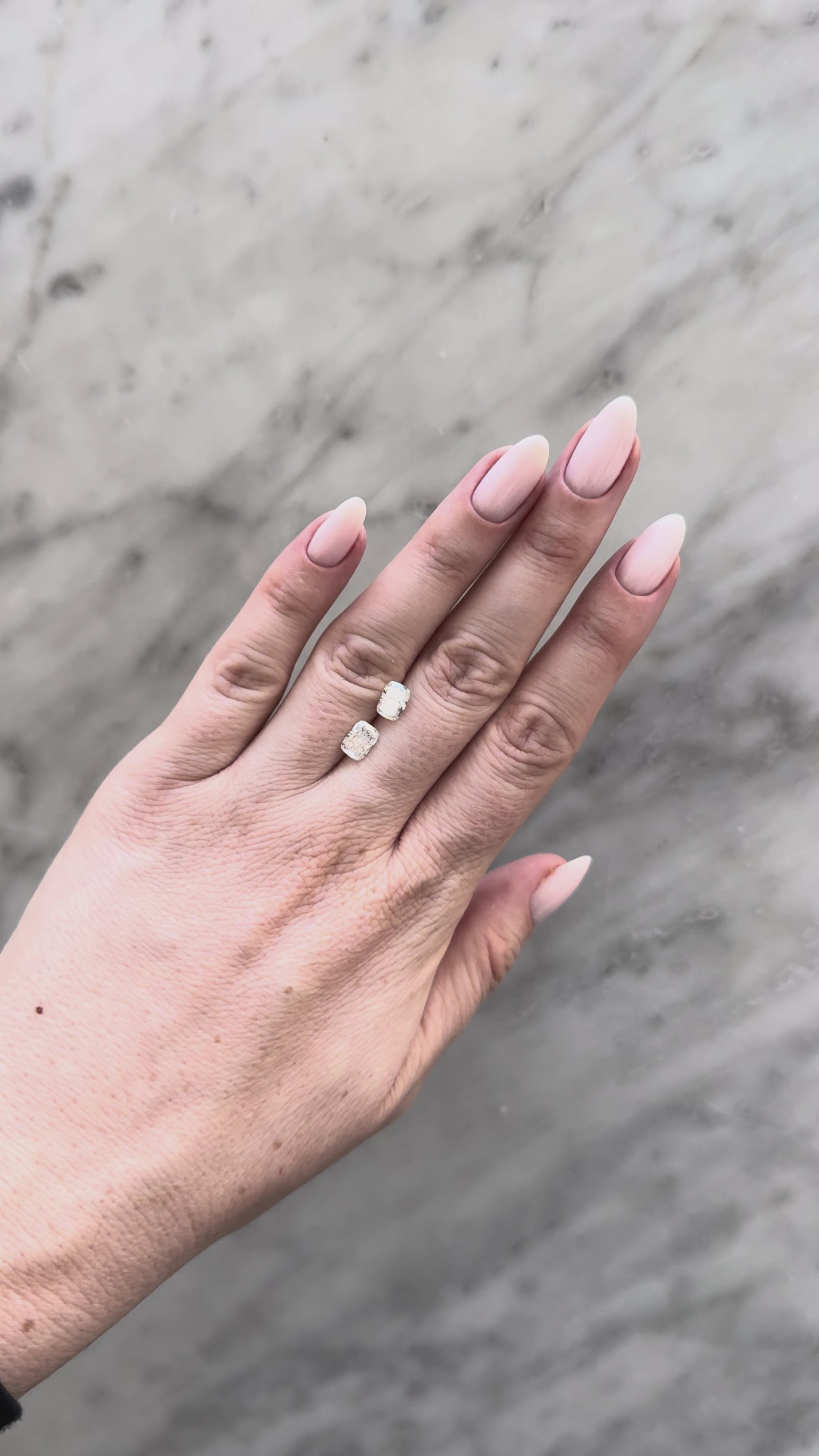 Matched Pair Cushion Long | 2.22ctw D/E VS2/VS1 | 1.40 ratio | IGI Certified 689538397, 628470098