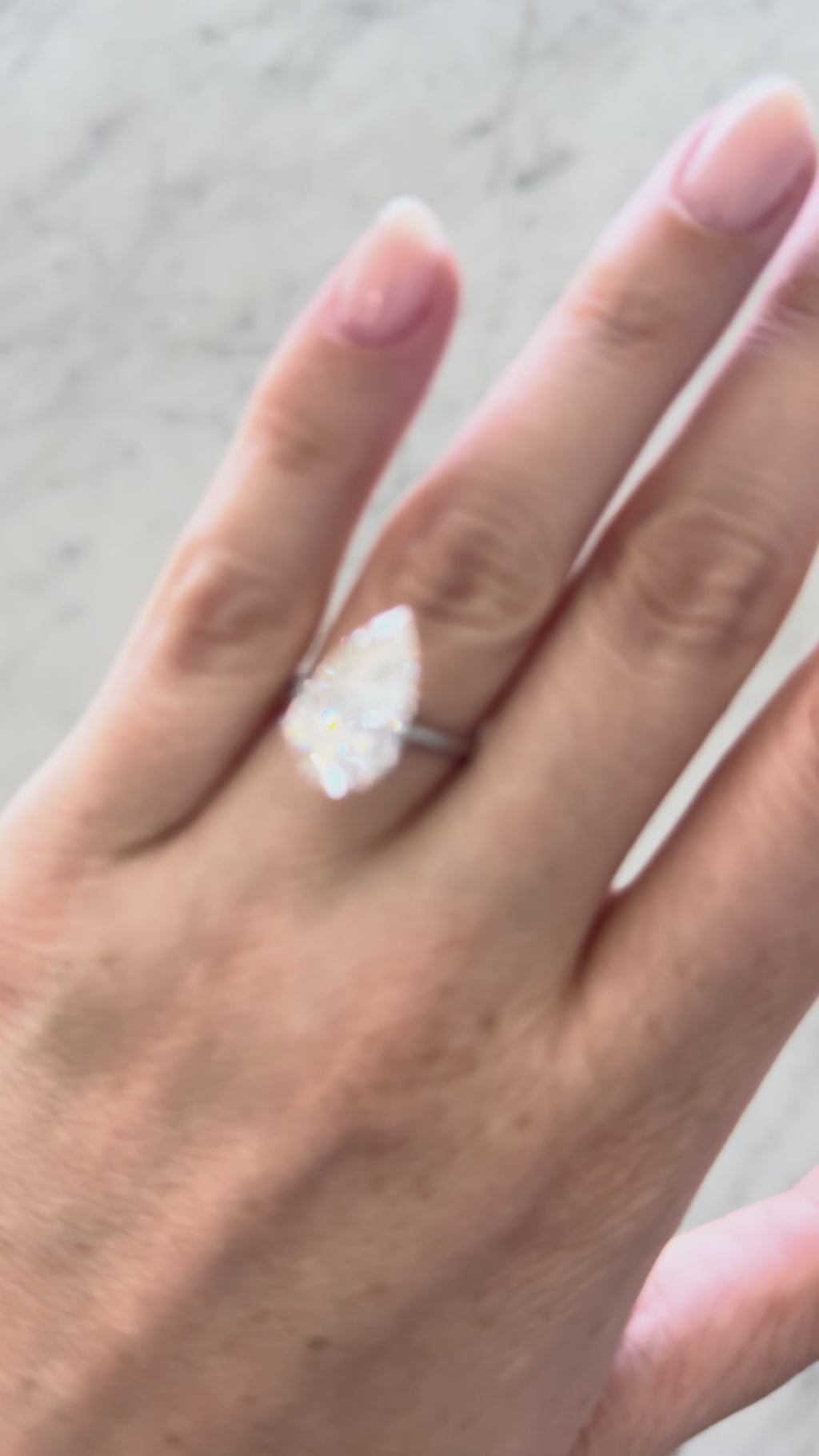 Pear | 4.58ct F VS1 | 1.74 ratio | IGI Certified LG614301068