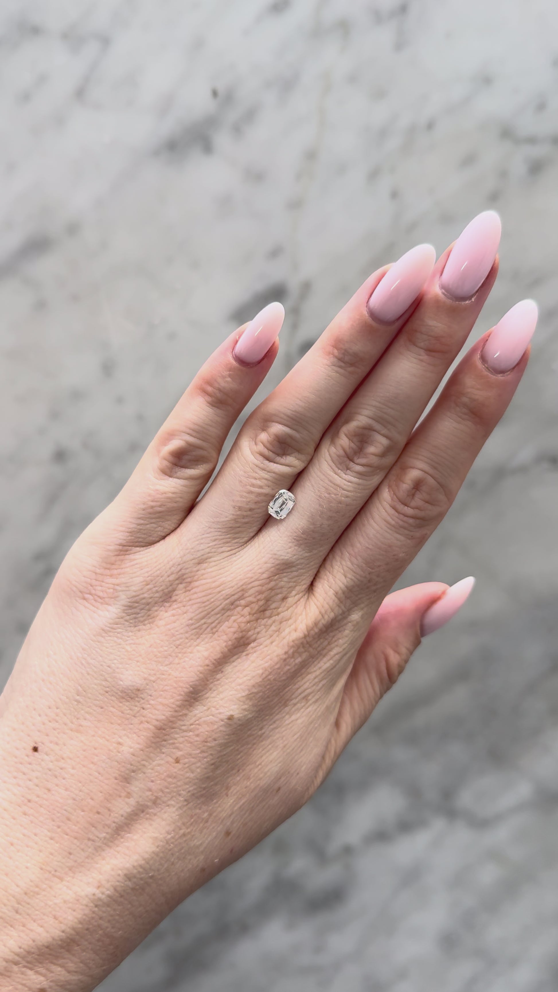 Crisscut Cushion | 1.02ct E VVS2 | 1.37 ratio | IGI Certified 729579284