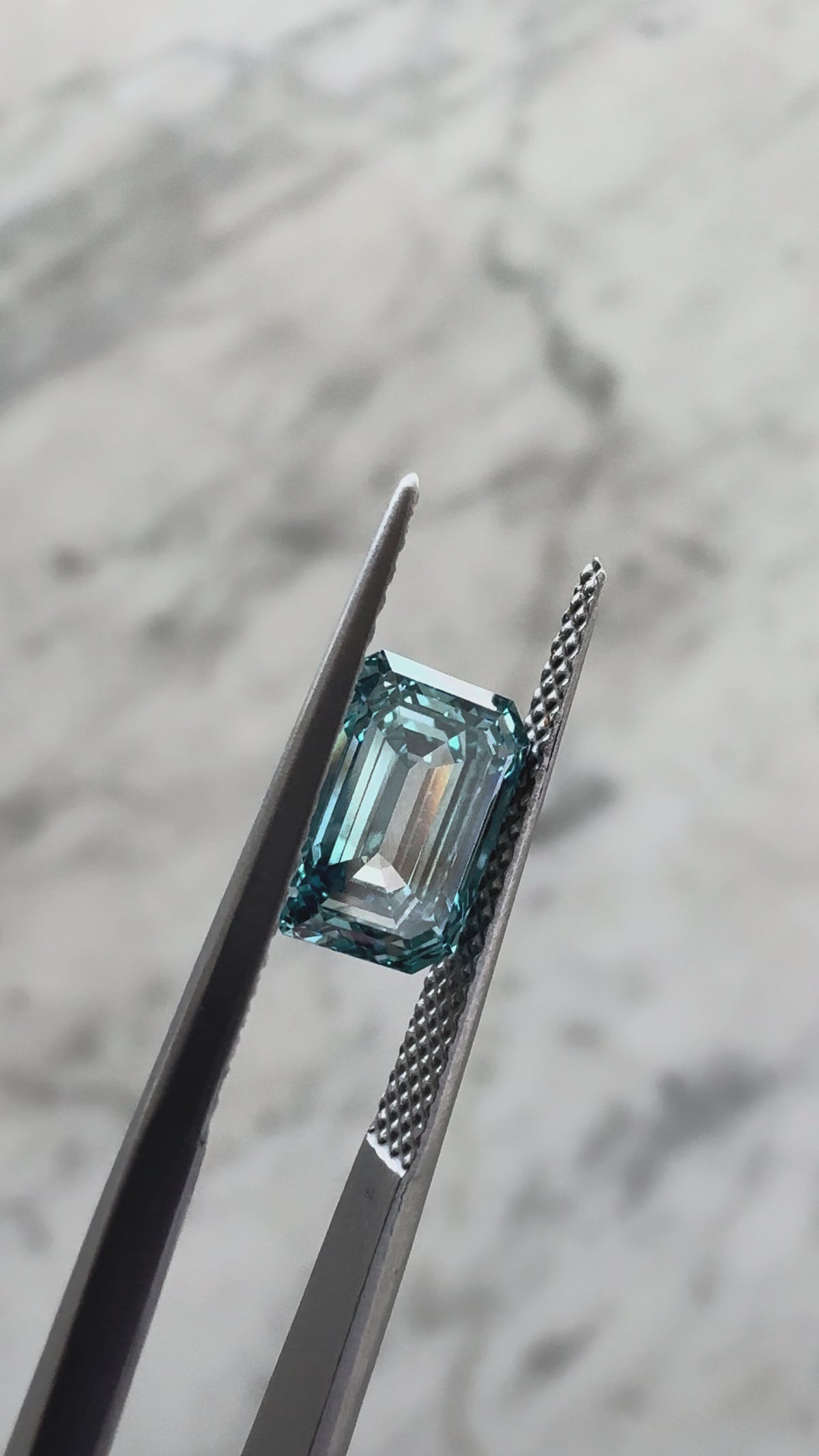 Emerald | 2.06ct Fancy Intense Greenish Blue SI1 | 1.39 ratio | IGI Certified 470127752