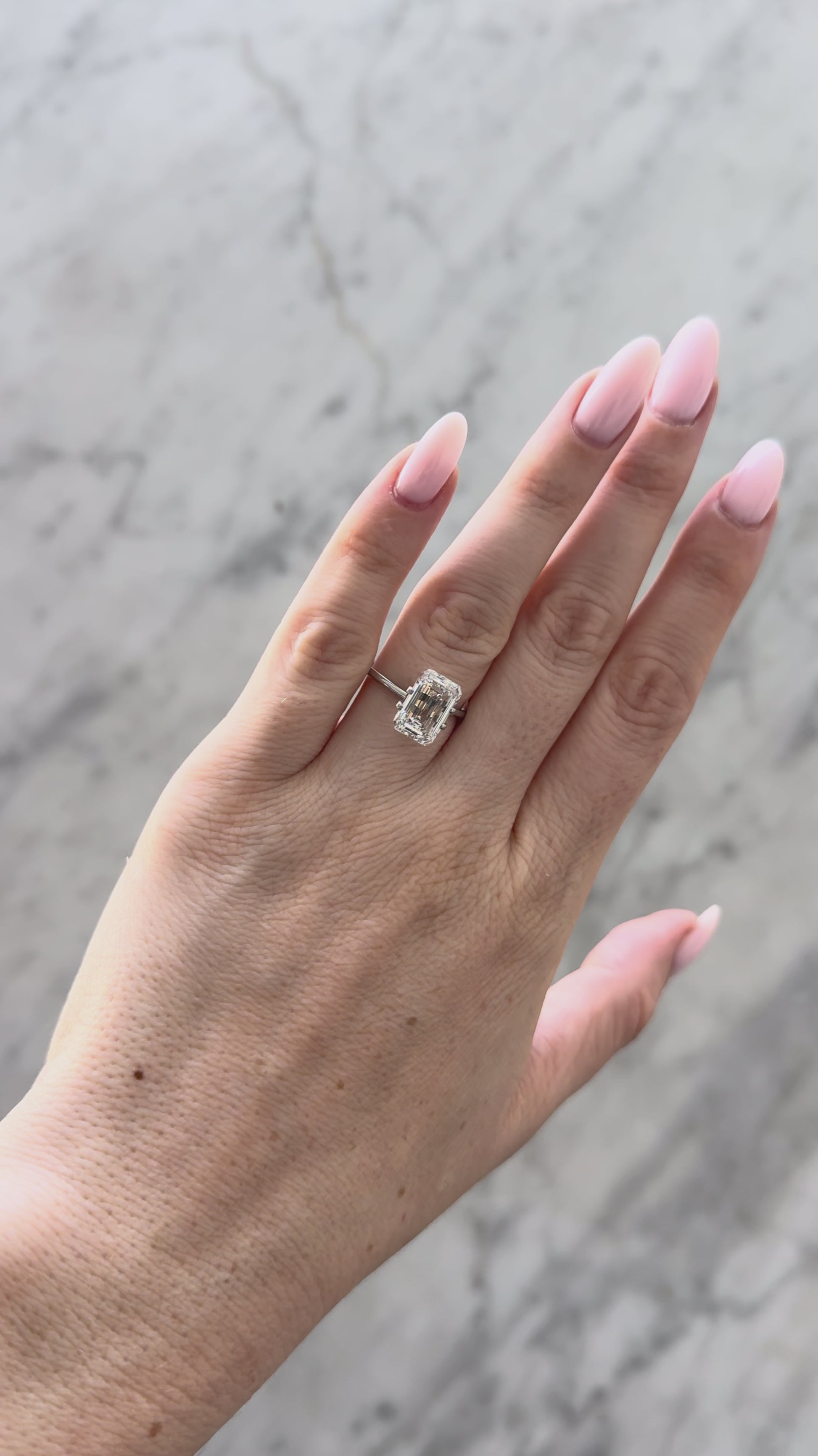 Emerald | 4.27ct G VS1 | 1.49 ratio | Non-certified*