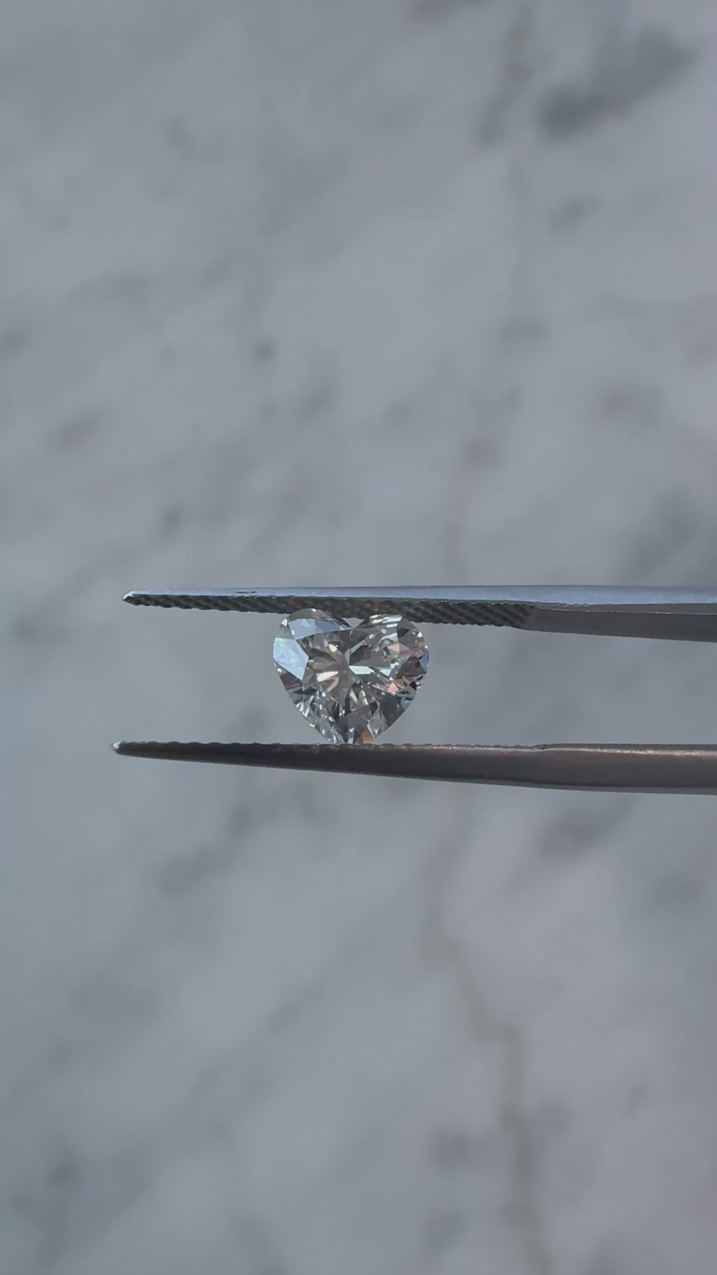 Heart | 1.09ct E VS2 | 1.11 ratio | IGI Certified LG702550440 | HT109