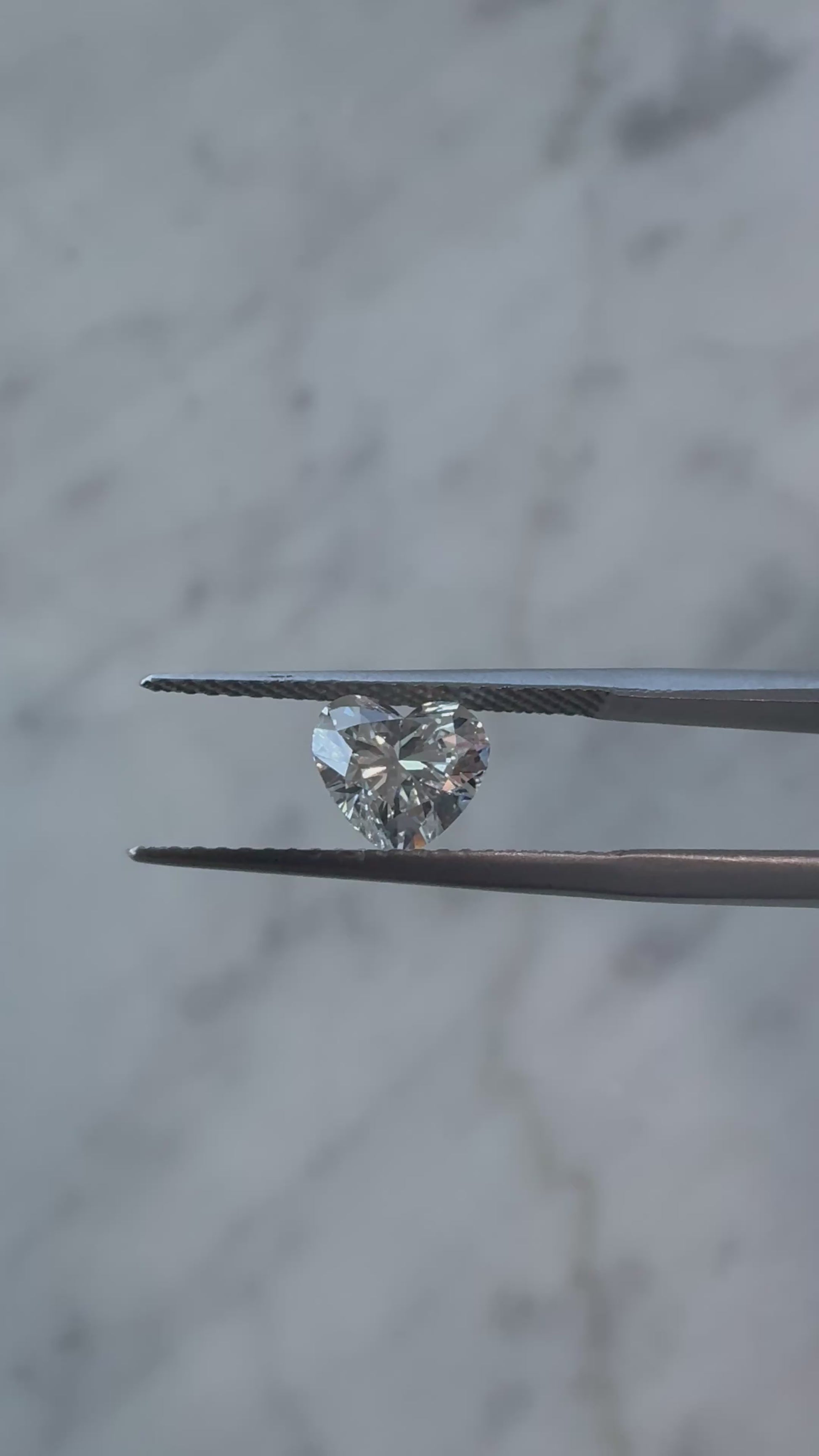 Heart | 1.09ct E VS2 | 1.11 ratio | IGI Certified LG702550440 | HT109