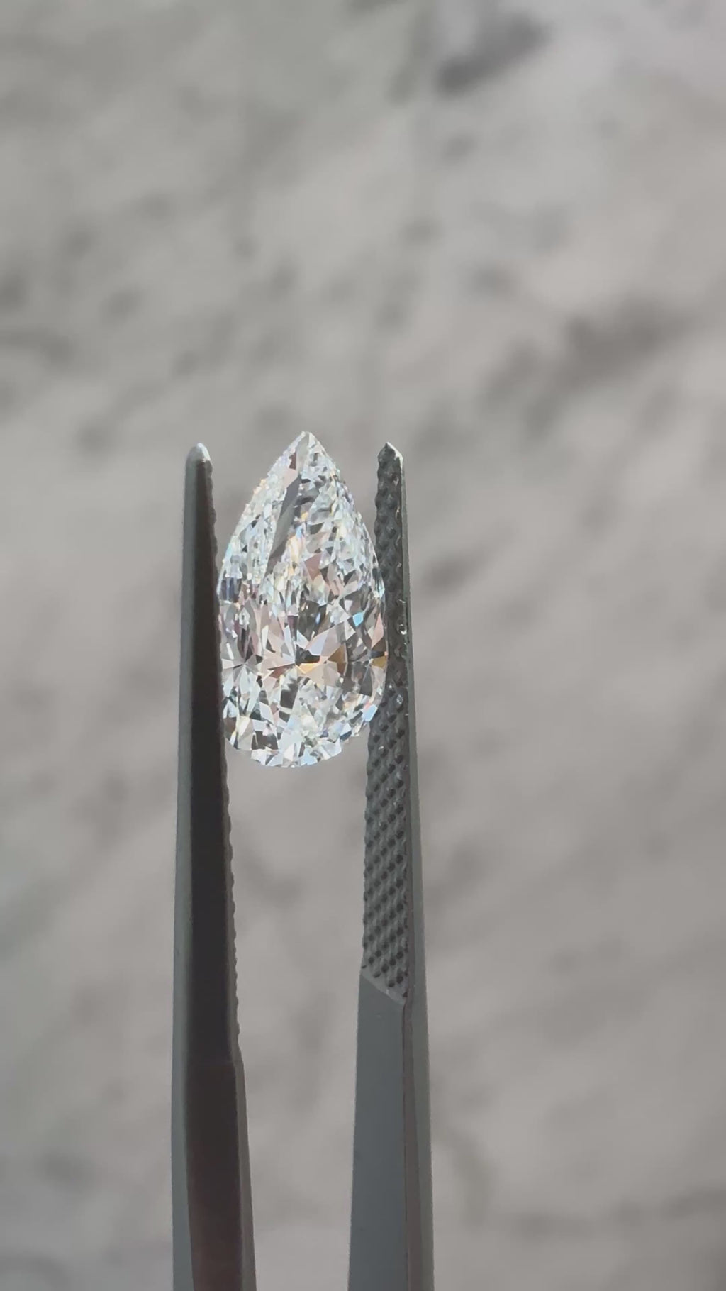 Pear | 1.49ct D VS2 | 1.68 ratio | IGI Certified 717594601