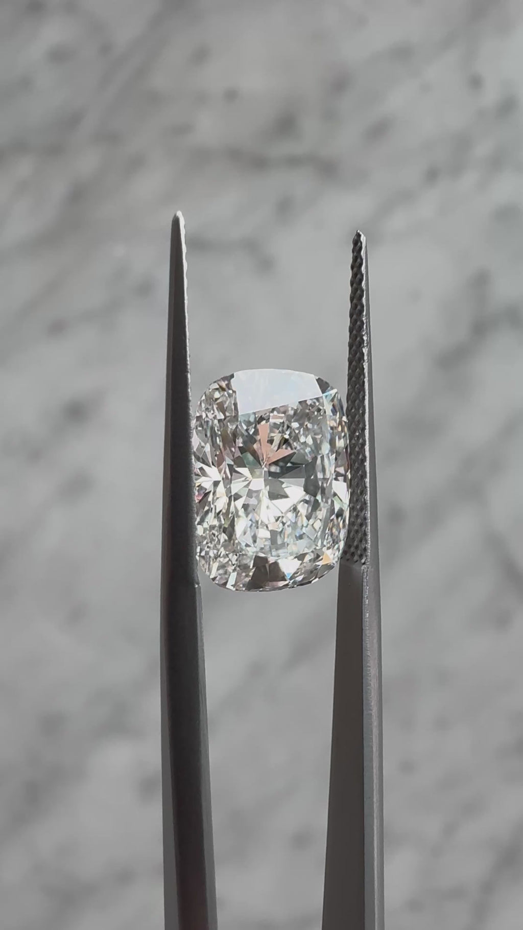 Cushion | 5.23ct G VS2 | 1.25 ratio | 529264861 | CU523