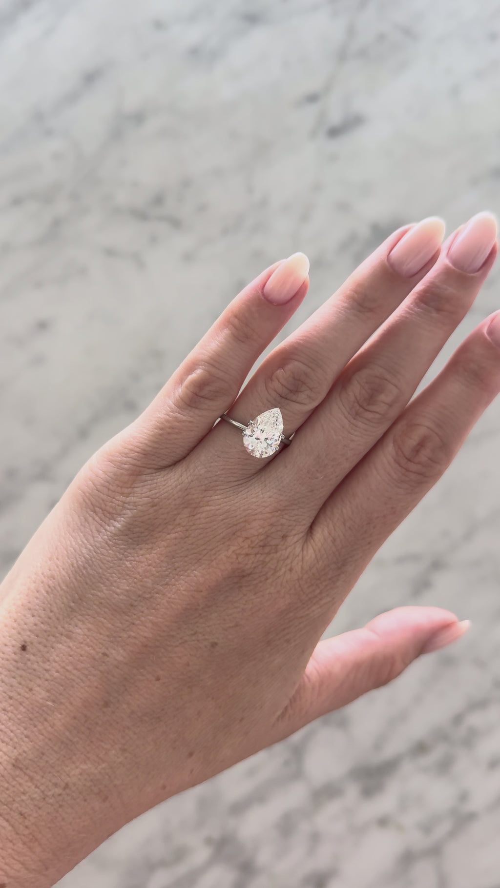 Pear | 3.43ct F VVS2 | 1.49 ratio | IGI Certified LG793606980