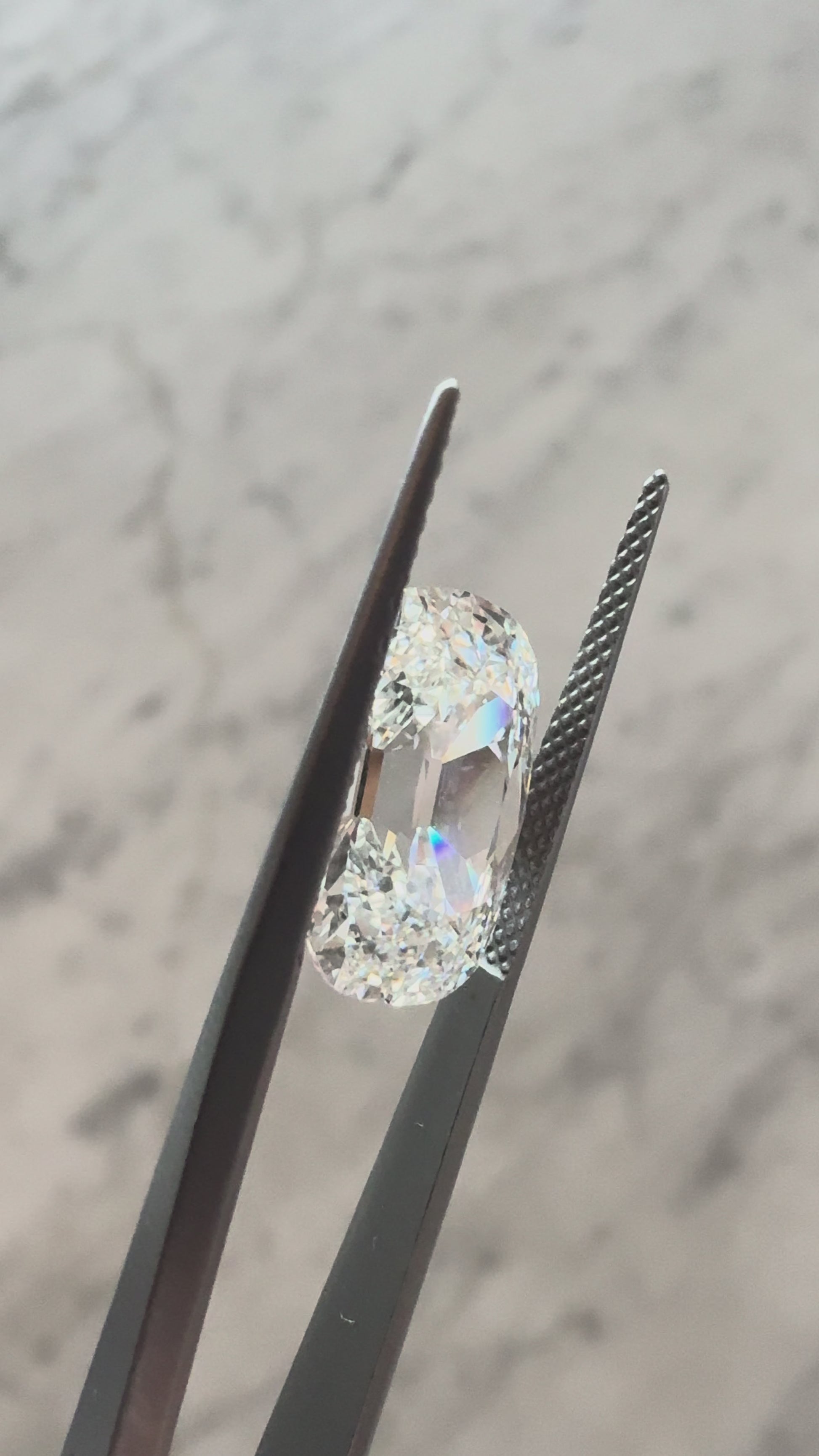 Old Mine Cushion | 5.00ct F VS1 | 1.70 ratio | IGI Certified LG756519269