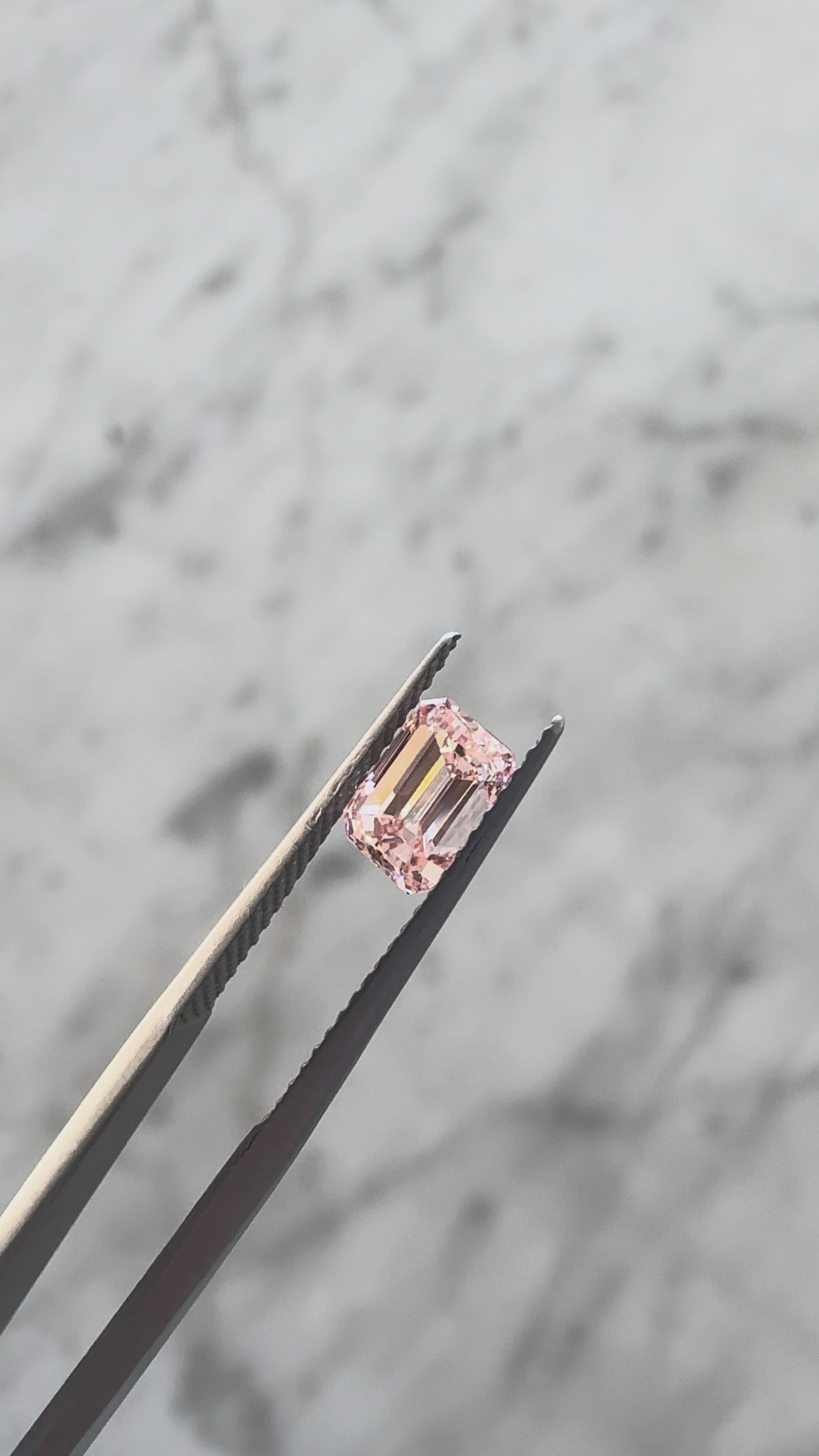 Emerald | 1.02ct Fancy Intense Pink VS2 | 1.39 ratio | IGI Certified 607355629