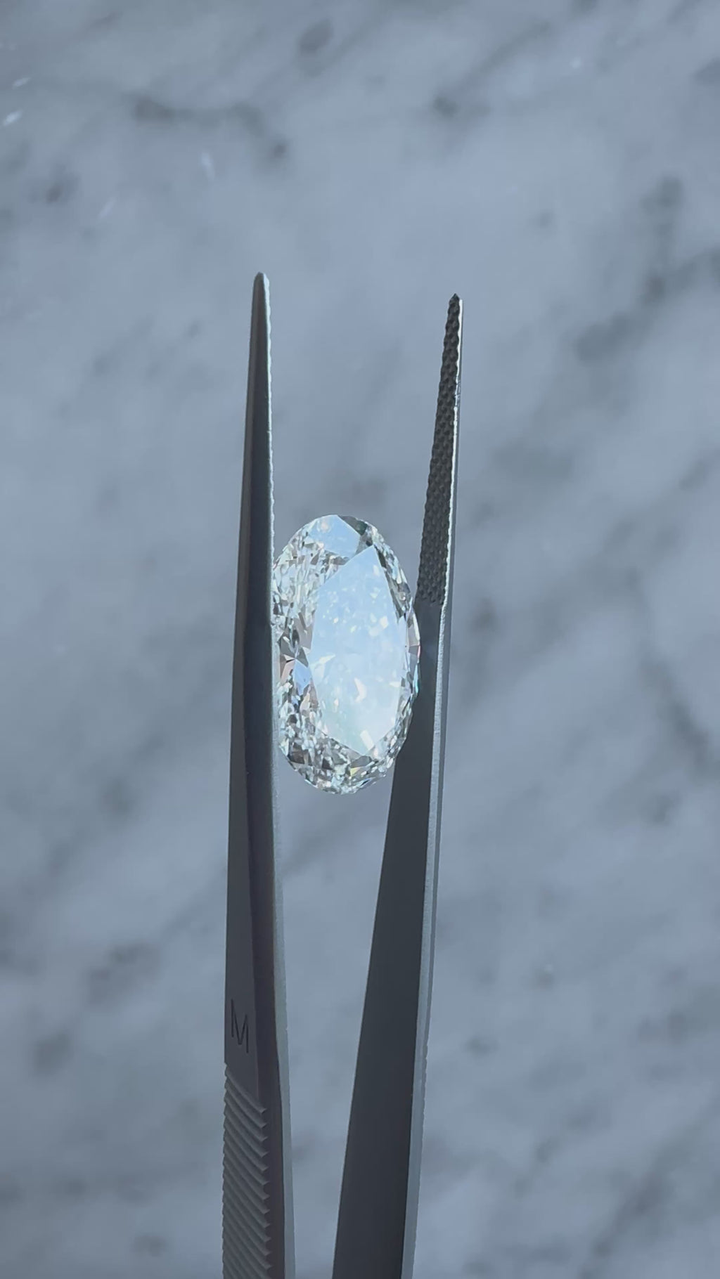 Oval | 8.11ct F VS1 | 1.48 ratio | IGI Certified 651452977 | OV811