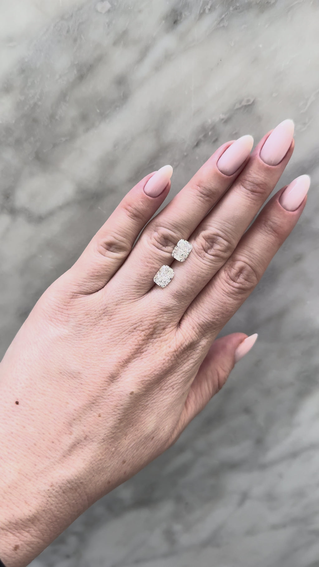 Matched Pair Cushion Long | 4.08ctw D/E VS1 | 1.36 ratio | IGI Certified 768688666, 764679222