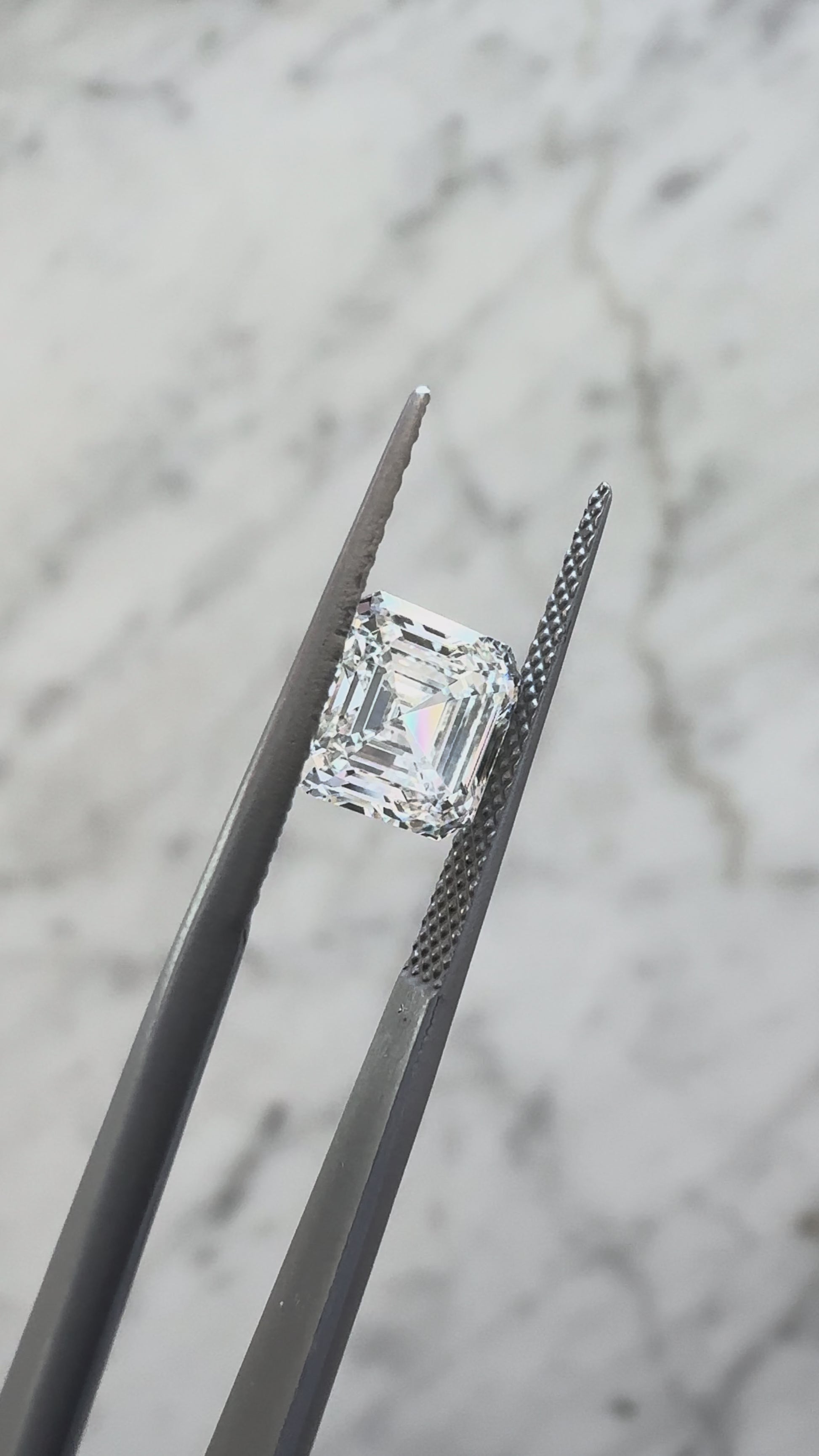 Asscher | 2.10ct F VS1 | 1.02 ratio | IGI Certified LG793636100