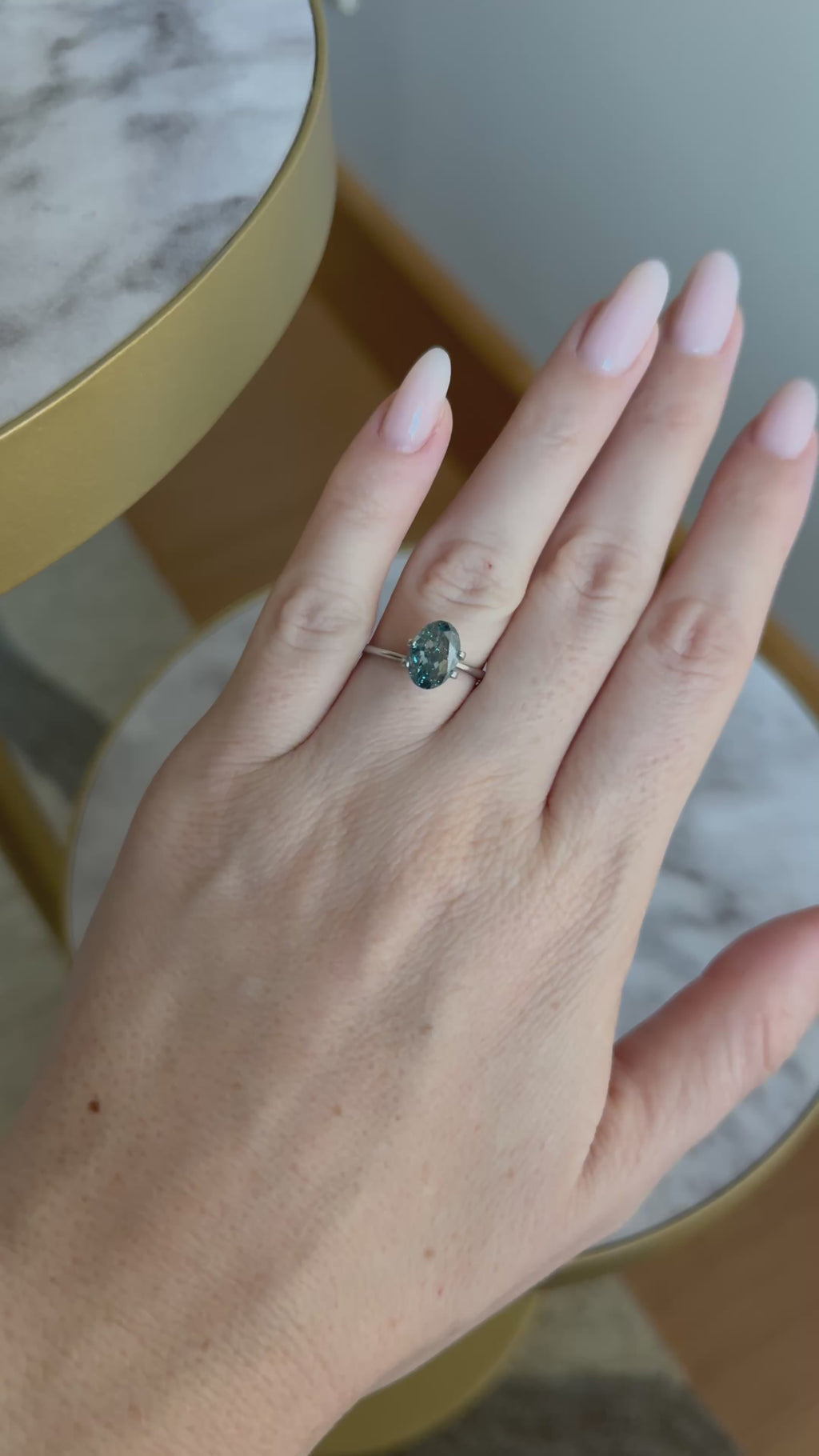 Oval | 2.54ct Fancy Vivid Blue VS1 | 1.42 ratio | IGI Certified 662471751 | FOV254