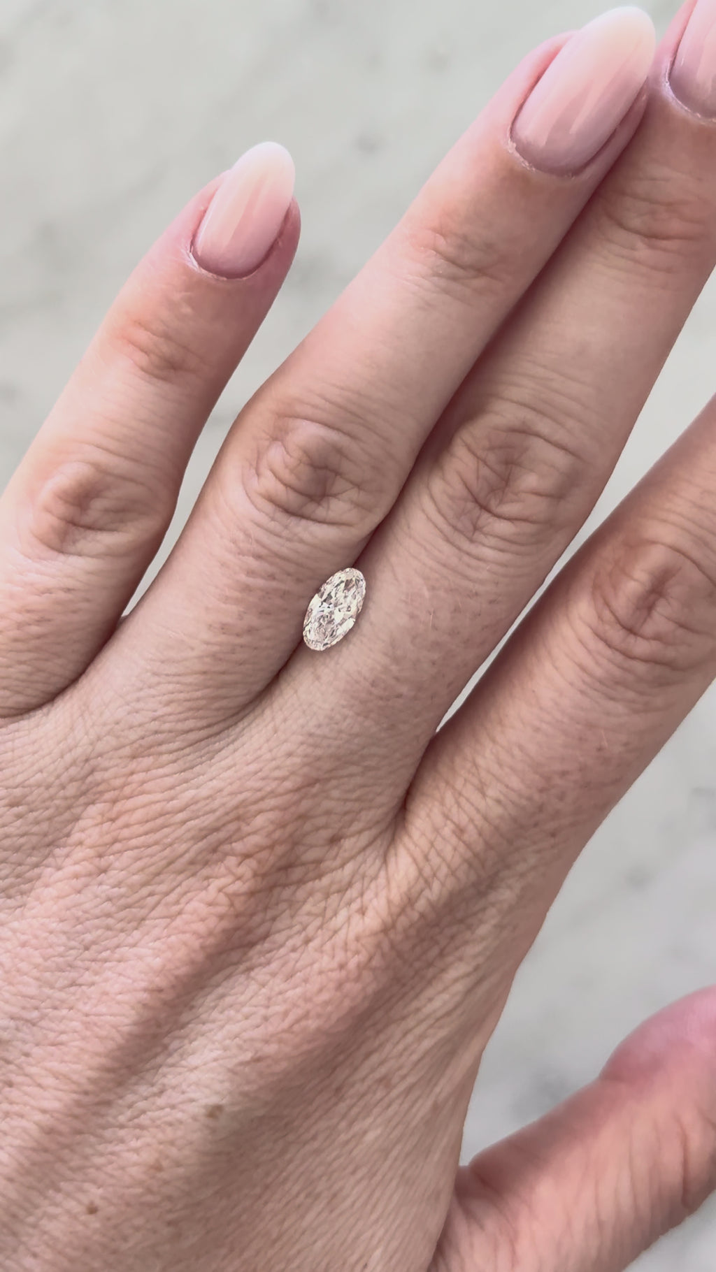 Moval | 1.00ct E VS1 | 1.90 ratio | IGI Certified LG791661396