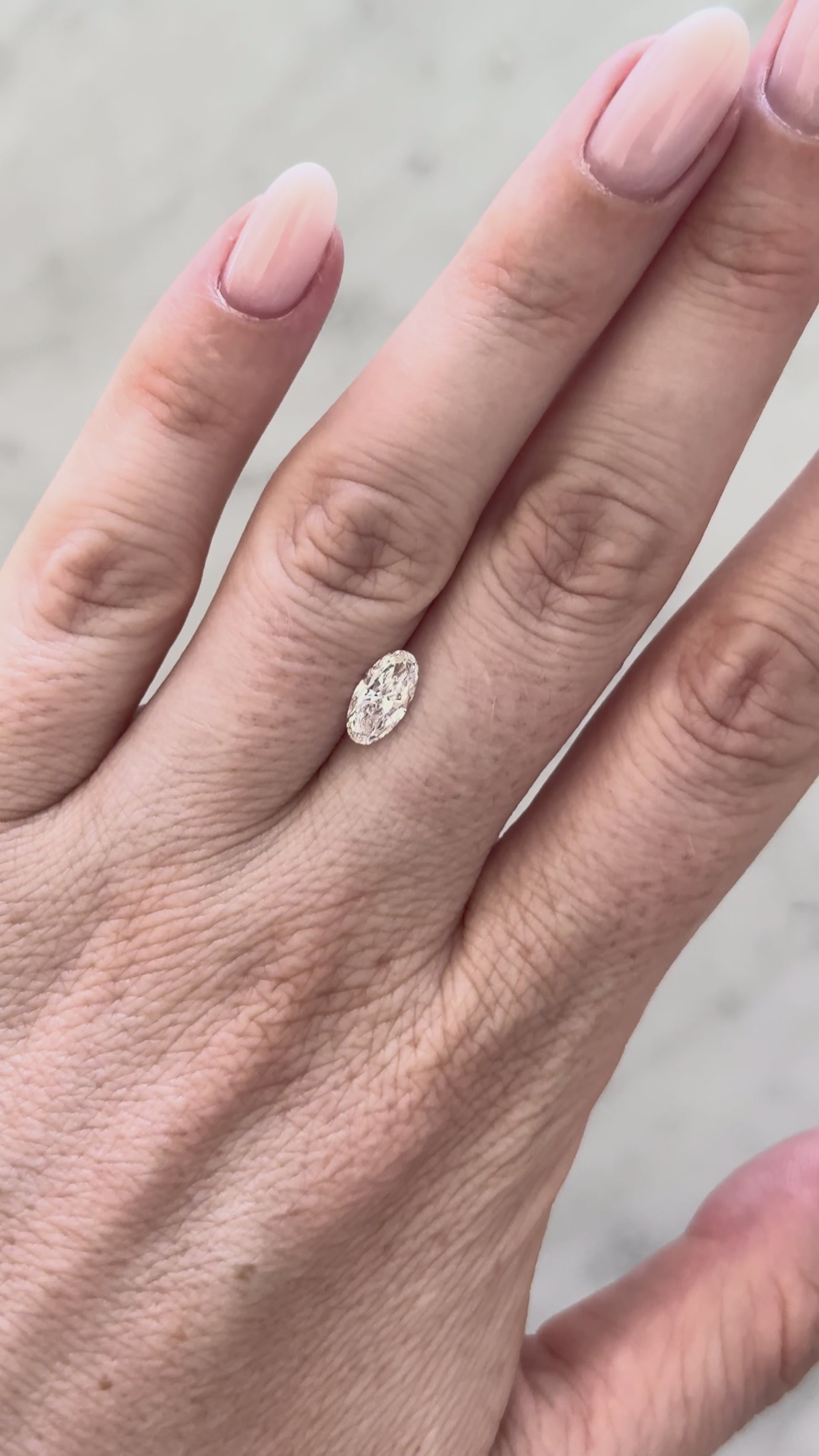 Moval | 1.00ct E VS1 | 1.90 ratio | IGI Certified LG791661396