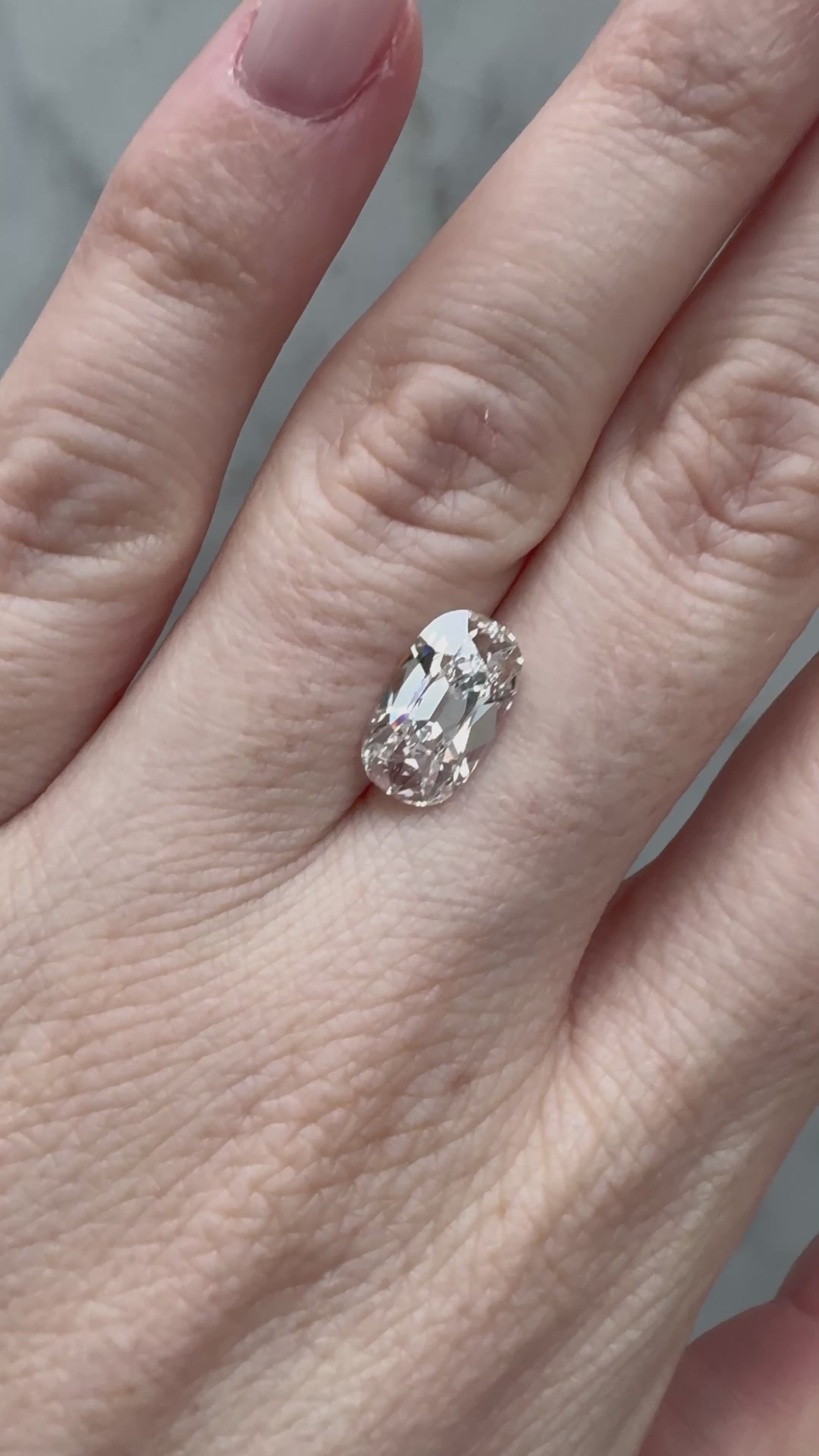 Old Mine Cushion | 3.04ct D VS2 | 1.7 ratio | LG743501858 | OM304