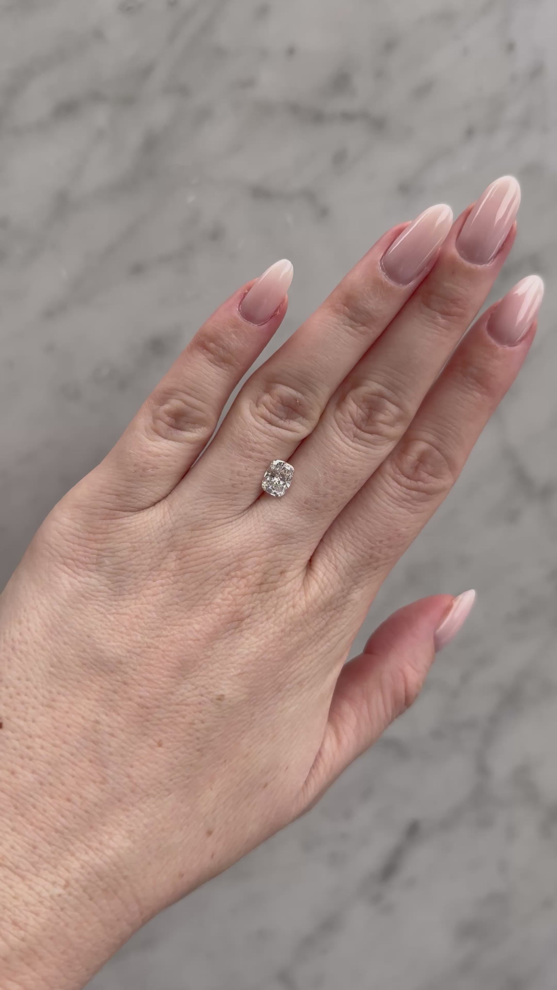 Cushion | 1.41ct D VS1 | 1.3 ratio | IGI Certified LG722529328 | CU1412