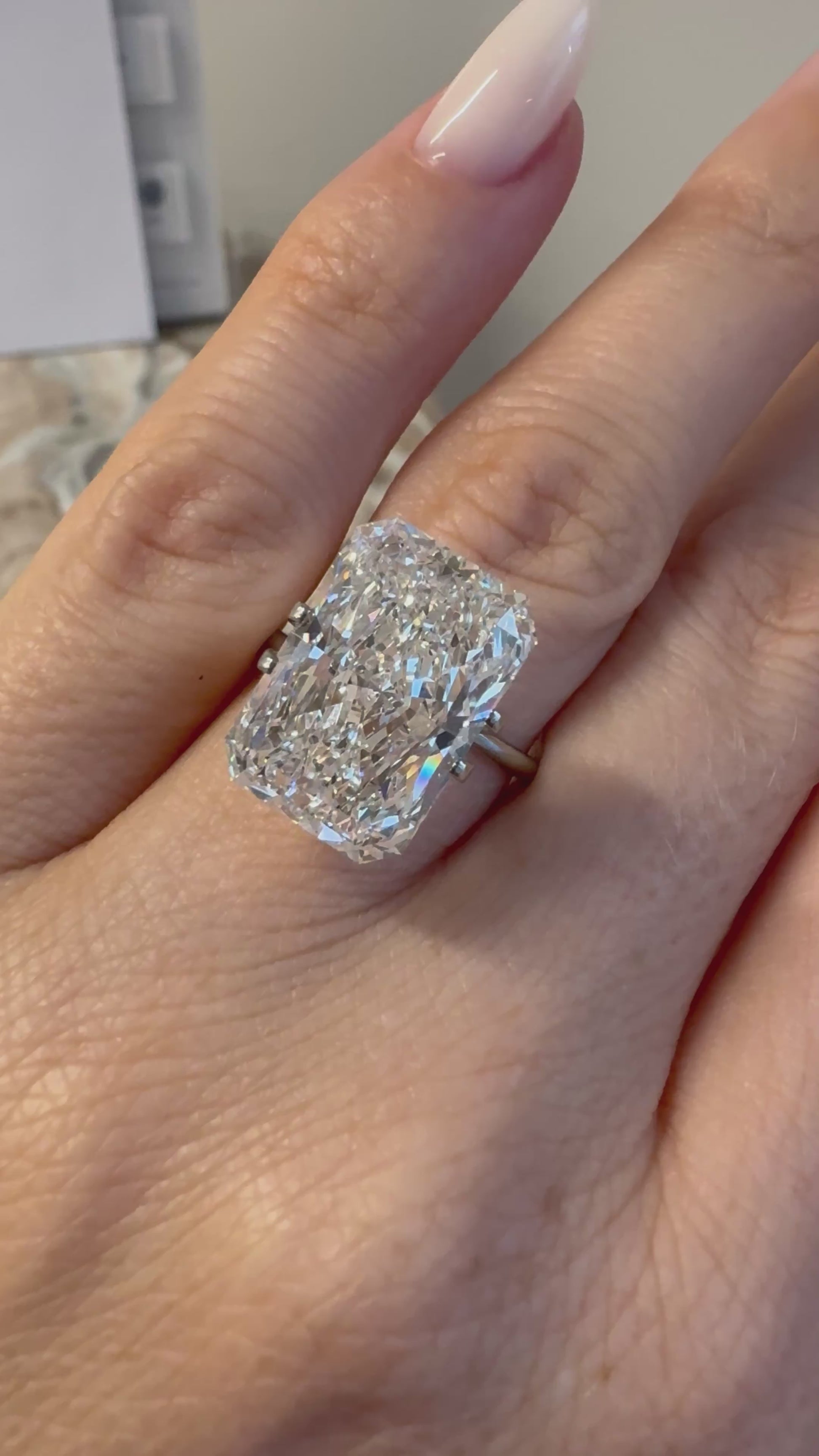 Radiant | 10.52ct F VS1 | 1.47 ratio | IGI Certified