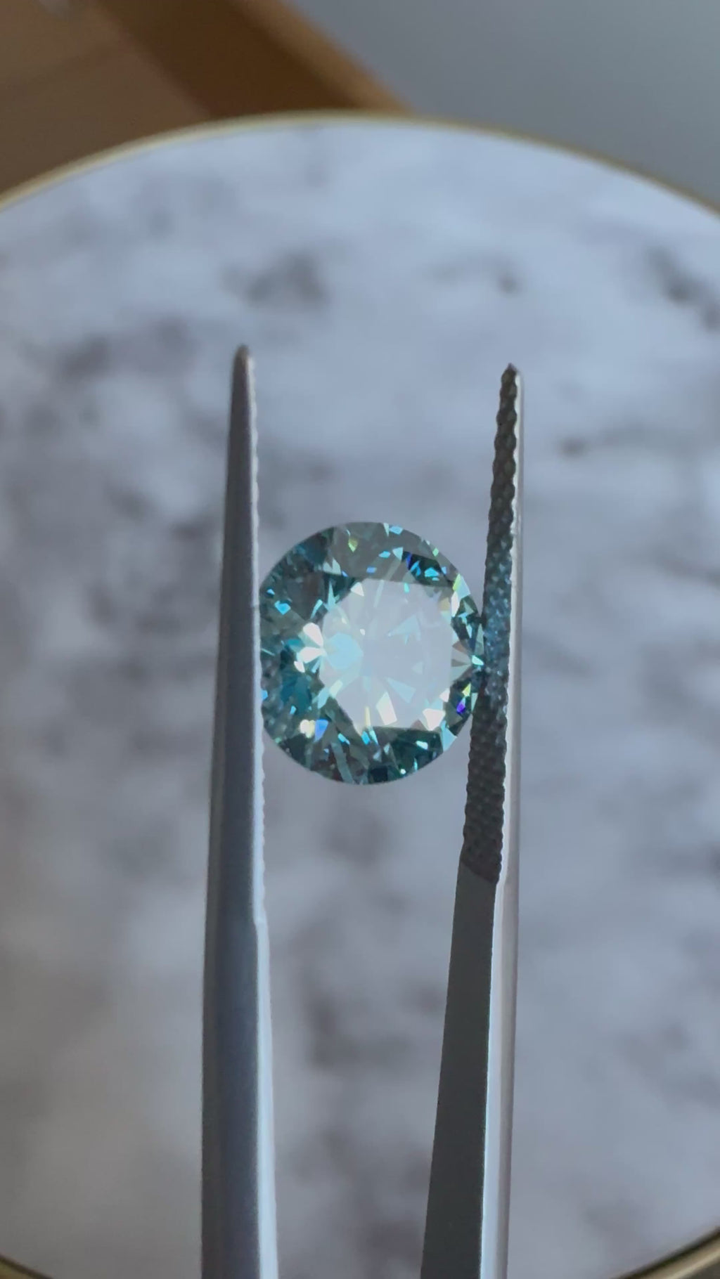 Round | 2.32ct Fancy Intense Blue VS1 | IGI Certified 685556884 | FRD232