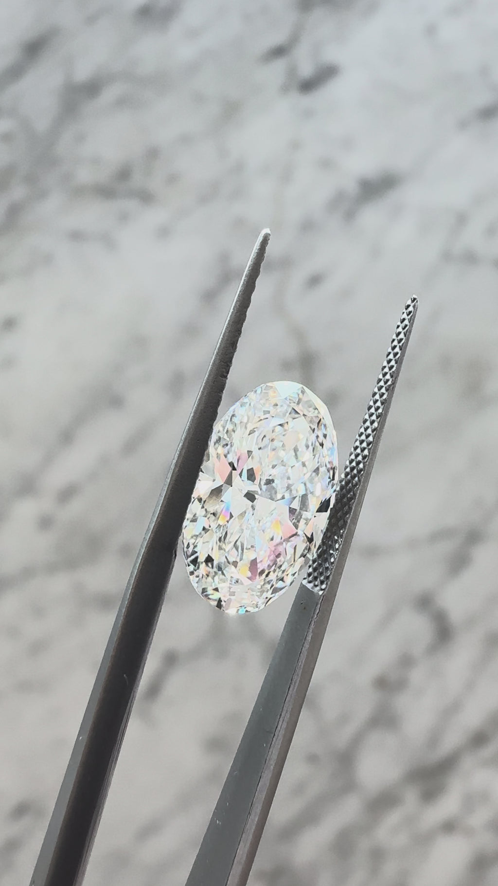 Oval | 4.77ct F VS1 | 1.51 ratio | IGI Certified 767601703