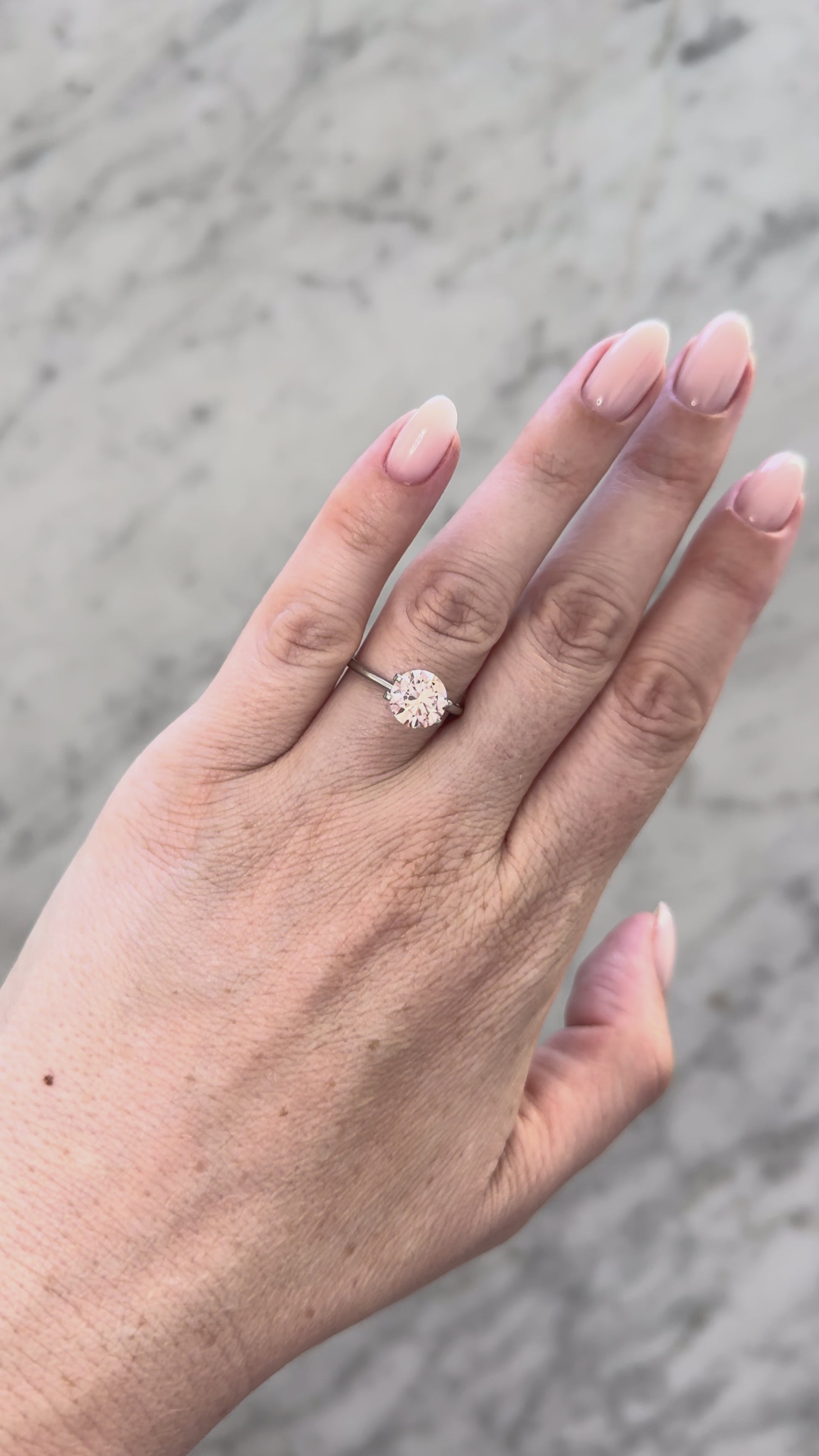 Round | 2.21ct Fancy Intense Pink VS1 | IGI Certified 690508679