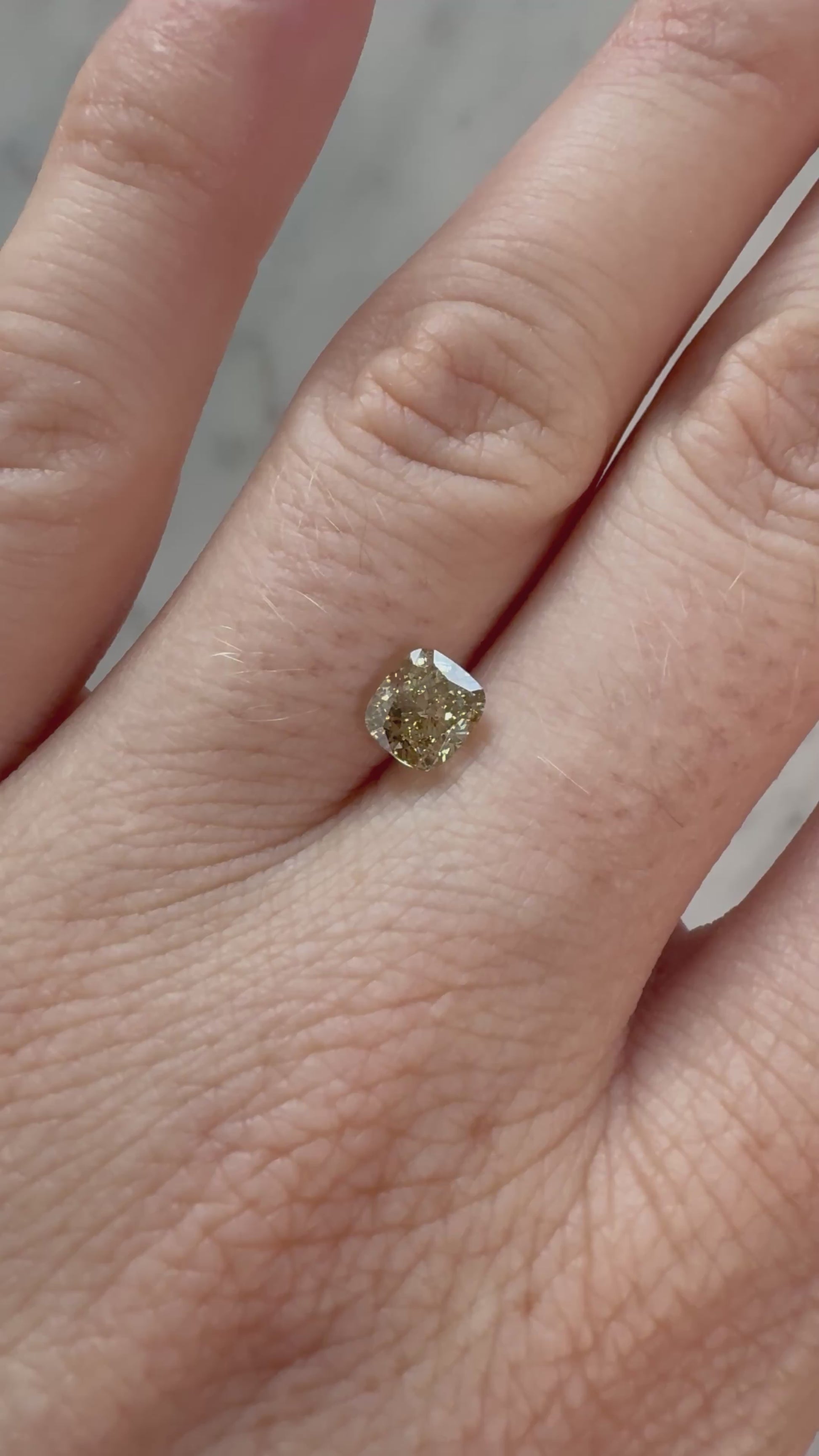 Cushion | 1.11ct Fancy Greyish Yellow VVS2 | IGI Certified
