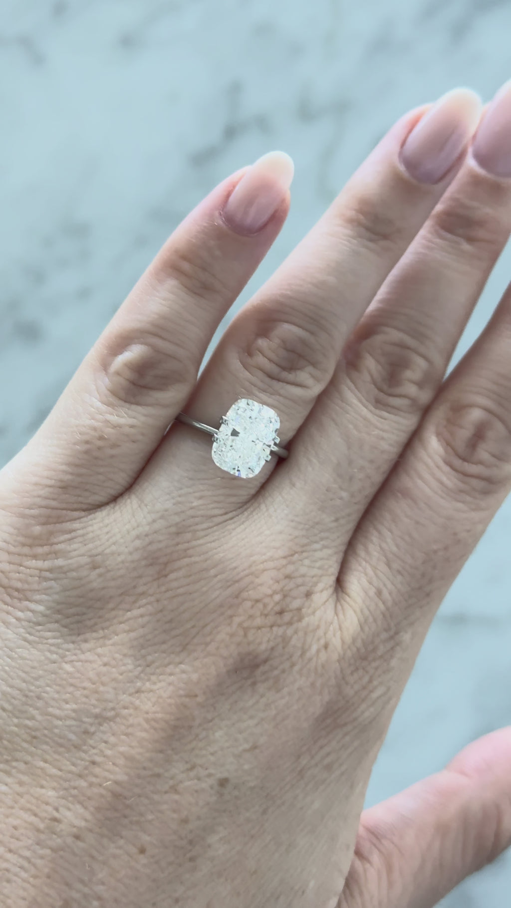 Cushion | 4.09ct F VS1 | 1.36 ratio | IGI Certified LG815670868