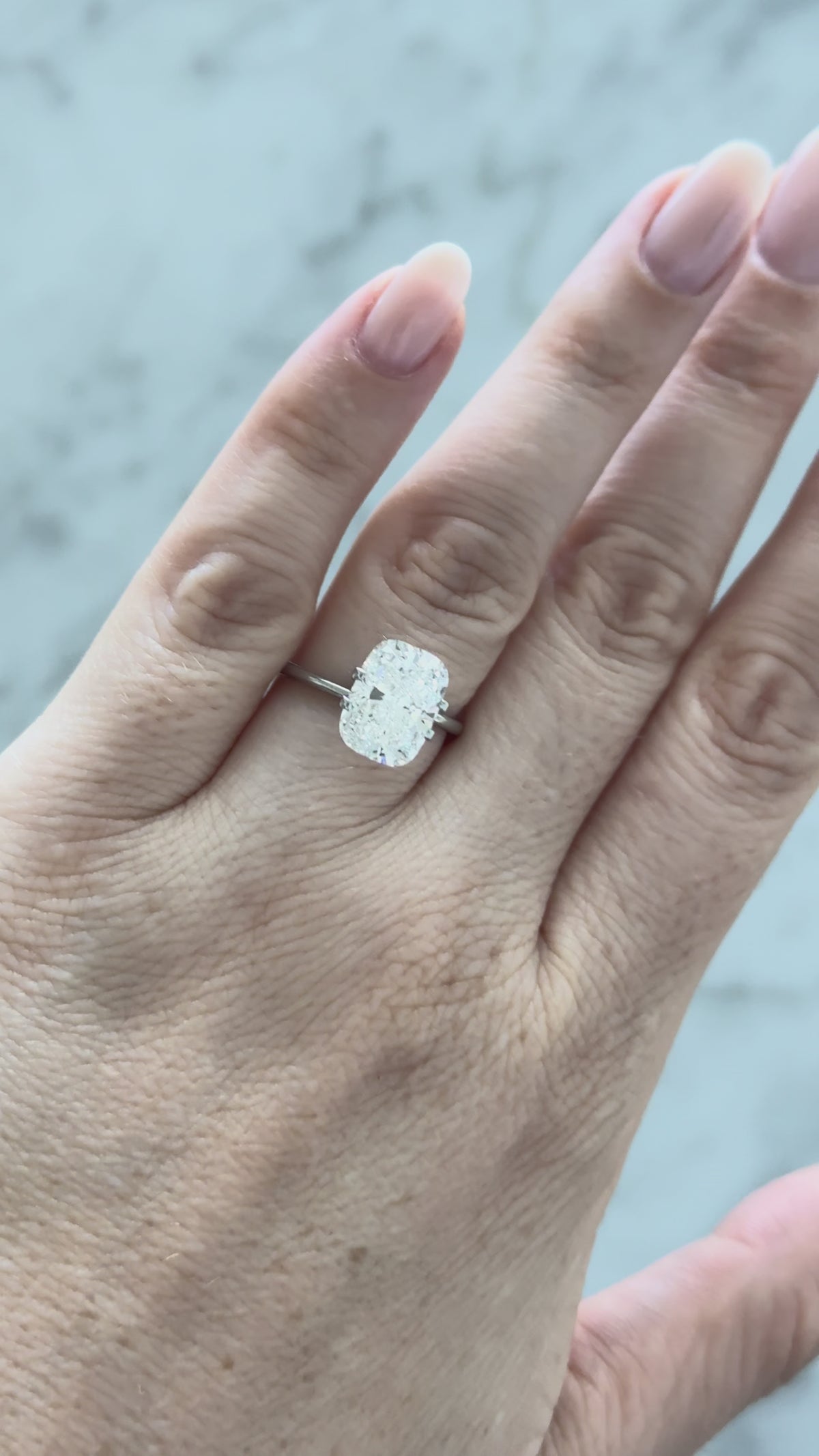 Cushion | 4.09ct F VS1 | 1.36 ratio | IGI Certified LG815670868