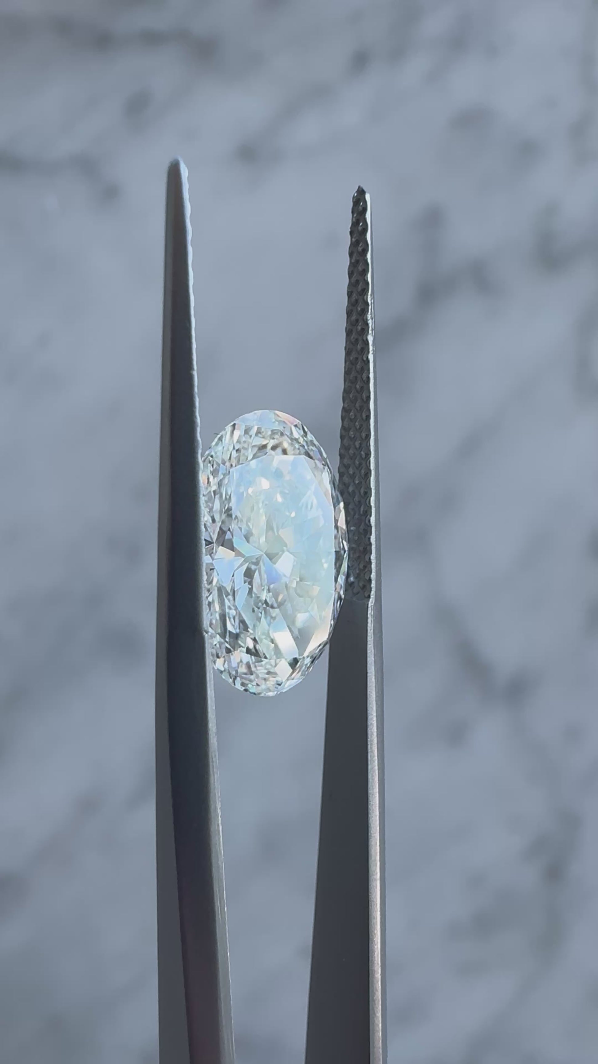 Oval | 3.6ct F VS1 | 1.51 ratio | IGI Certified LG723591549 | OV360