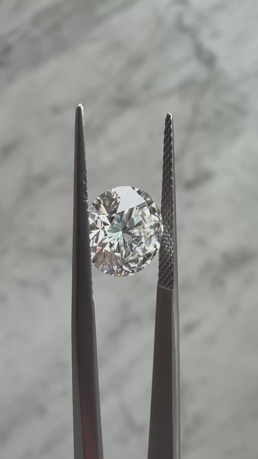 Round 3.02ct E VS1 | Hearts & Arrows Cut | IGI Certified 680581993 | RD302