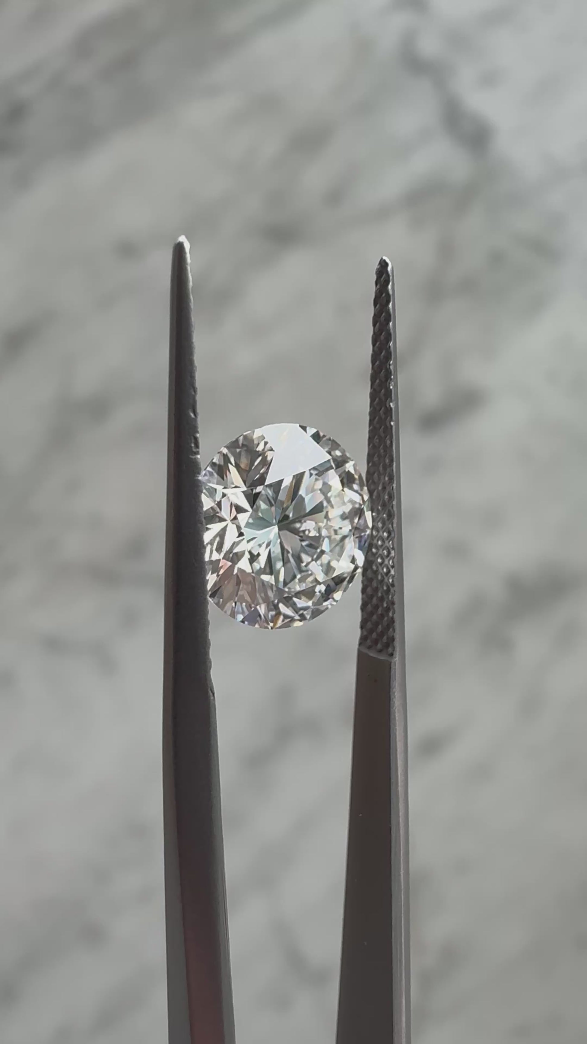 Round 3.02ct E VS1 | Hearts & Arrows Cut | IGI Certified 680581993 | RD302