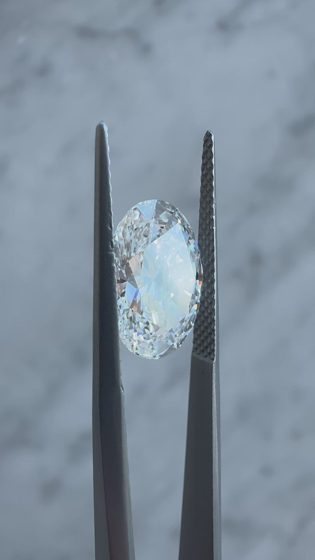 Oval | 3.9ct E VS1 | 1.39 ratio | IGI Certified LG735543292 | OV390