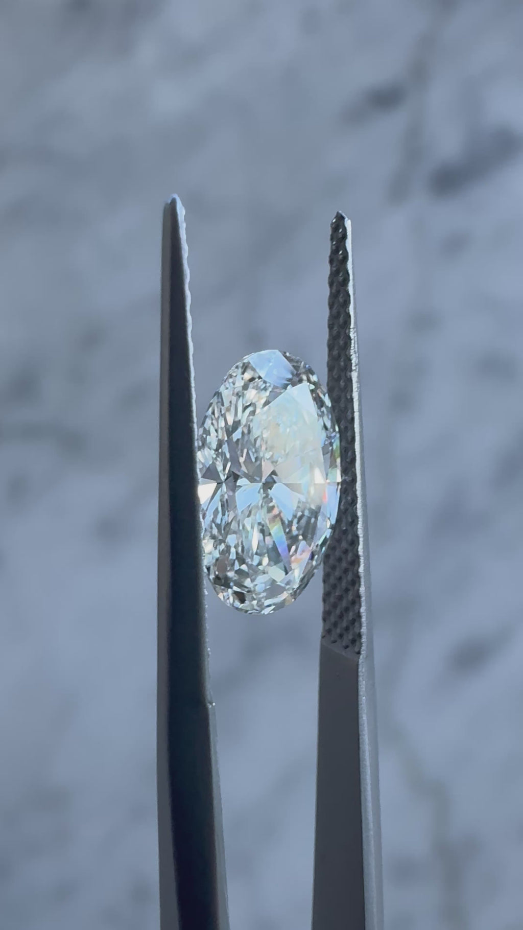 Oval | 2.03ct F VVS2 | 1.51 ratio | IGI Certified LG735592905 | OV203