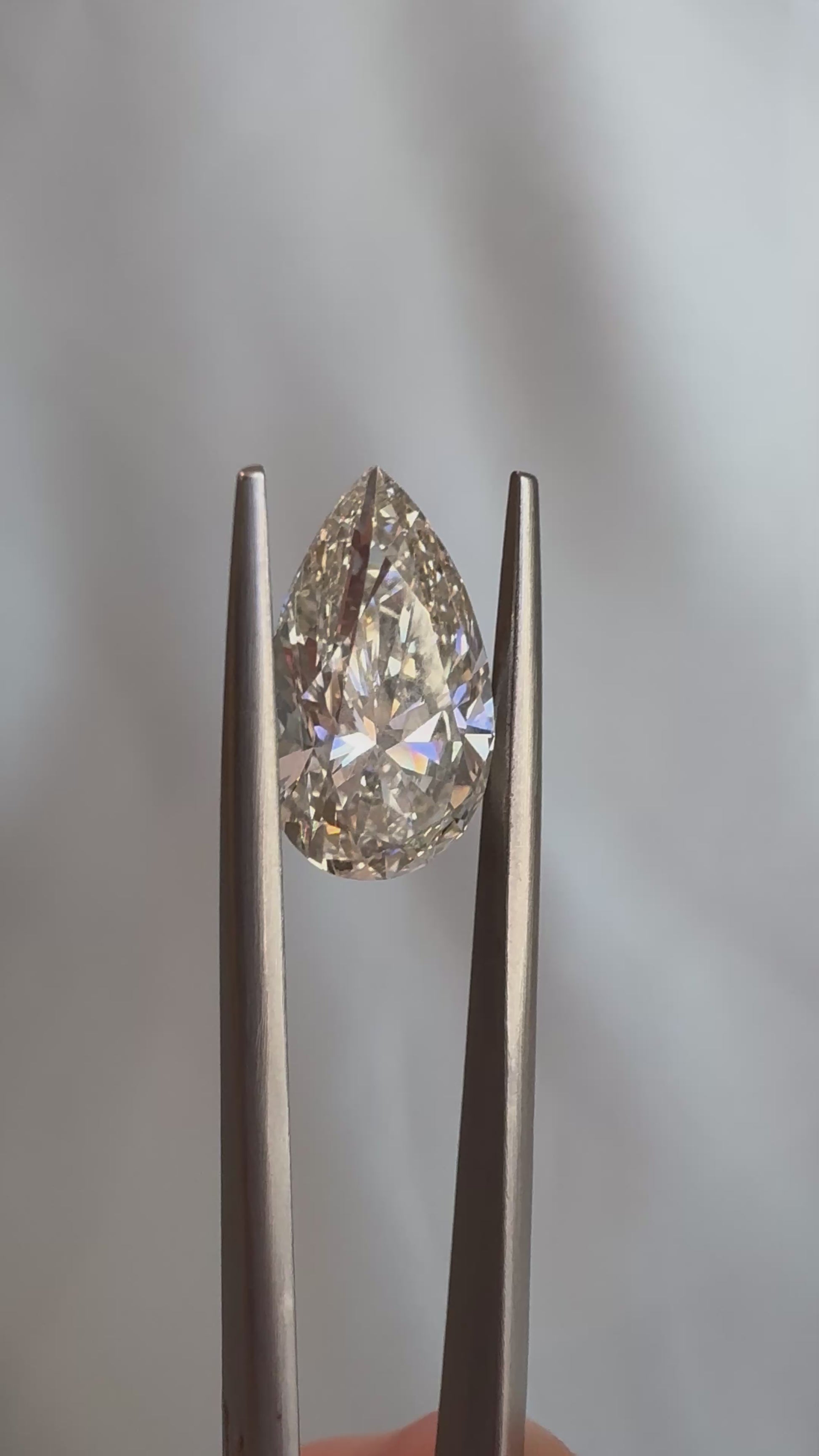 Pear | 4.53ct I VS1 | 1.69 ratio | IGI Certified